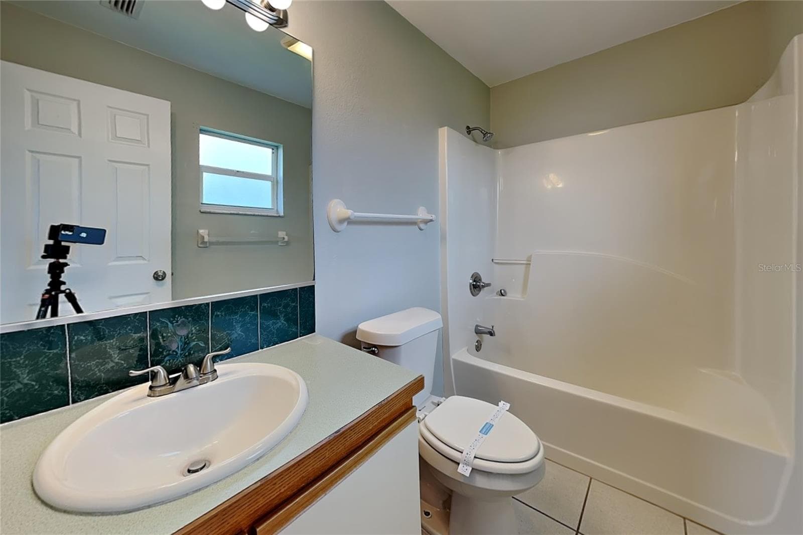 Single Family Residence at 477 FLORIDA CIR N, APOLLO BEACH, photo 11 of 15