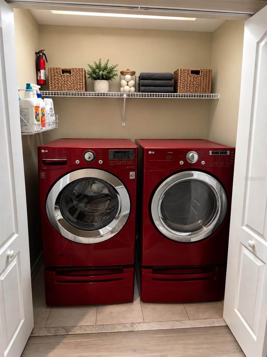 laundry - 2520 GLENRISE PL, WESLEY CHAPEL