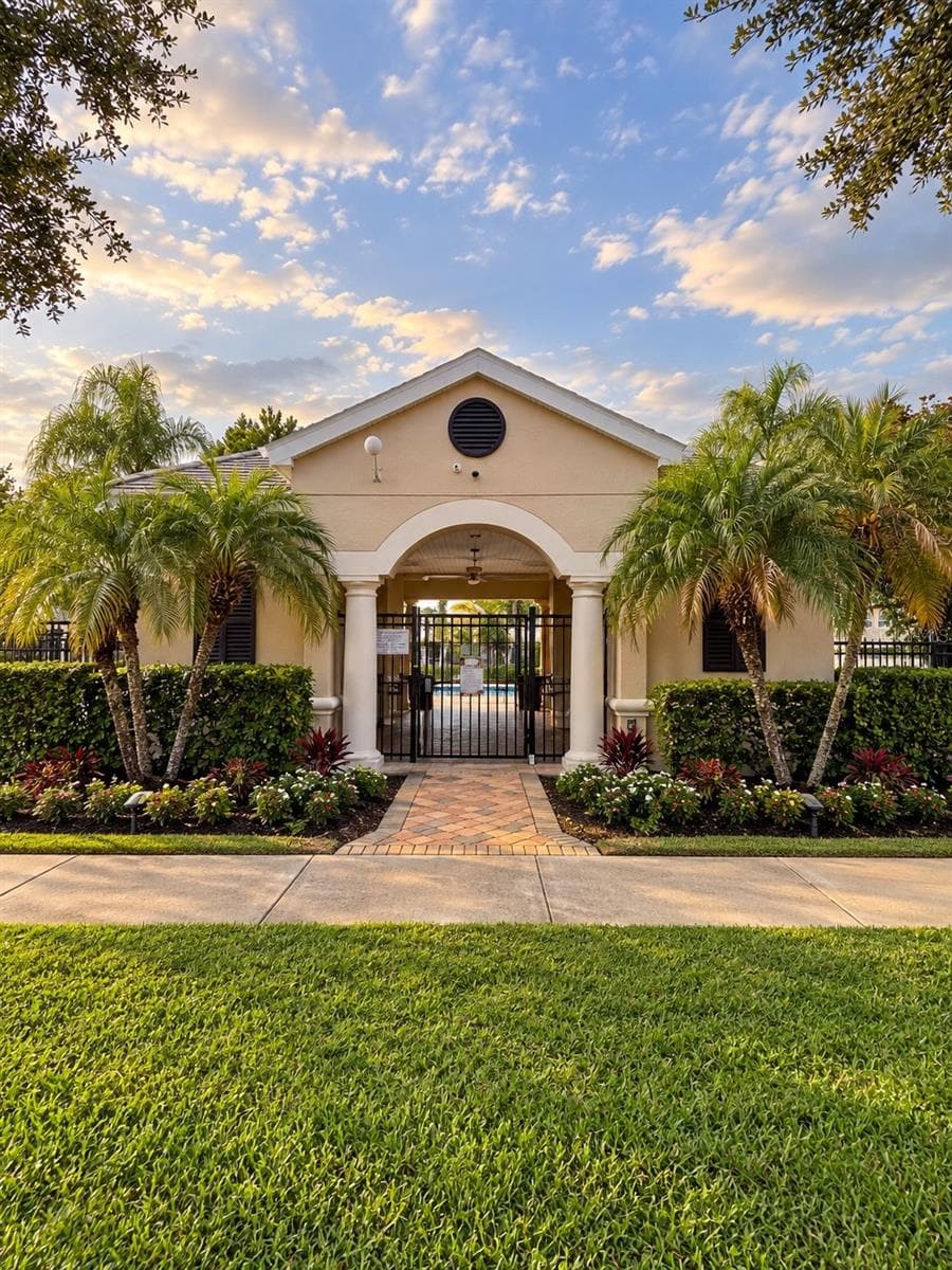 pool entry day - 2520 GLENRISE PL, WESLEY CHAPEL