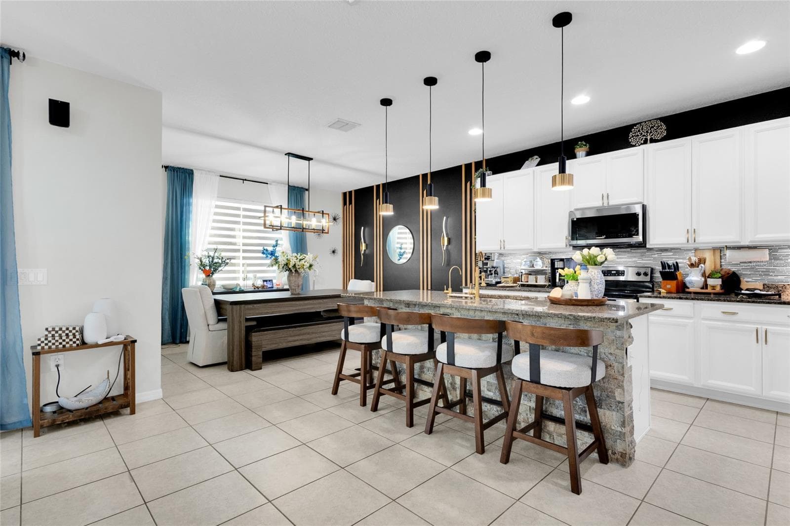 Single Family Residence at 2728 PICASSO CT, KISSIMMEE, photo 13 of 57