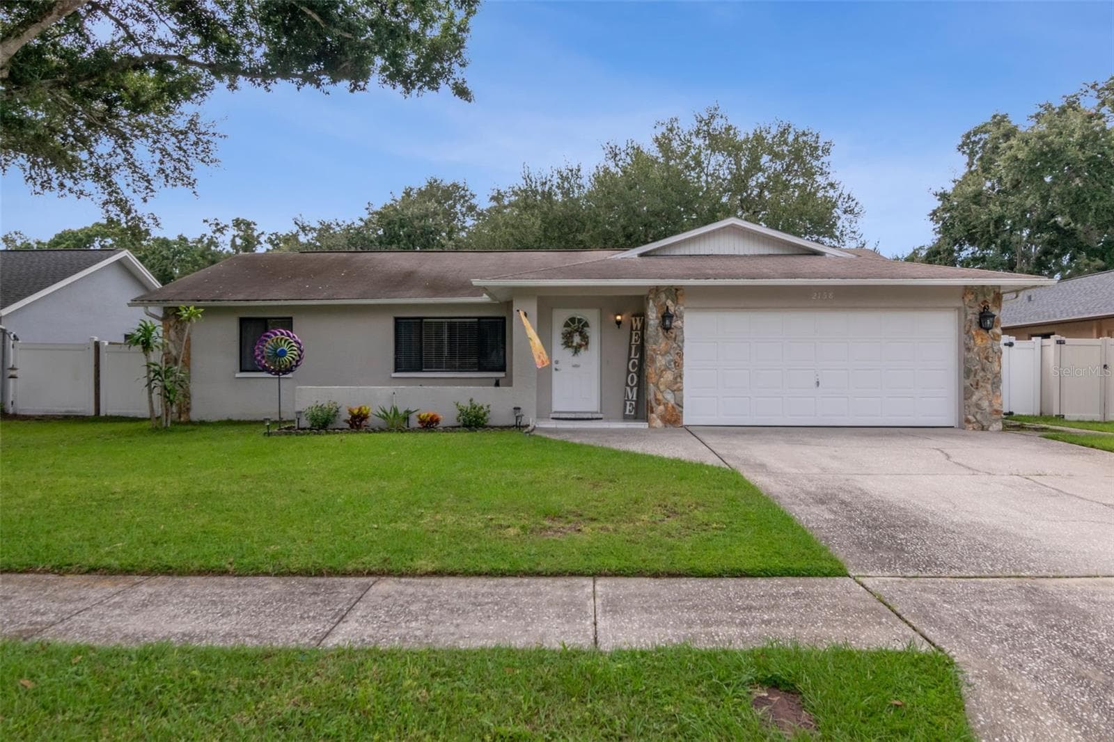 2158 BEVERLY LN