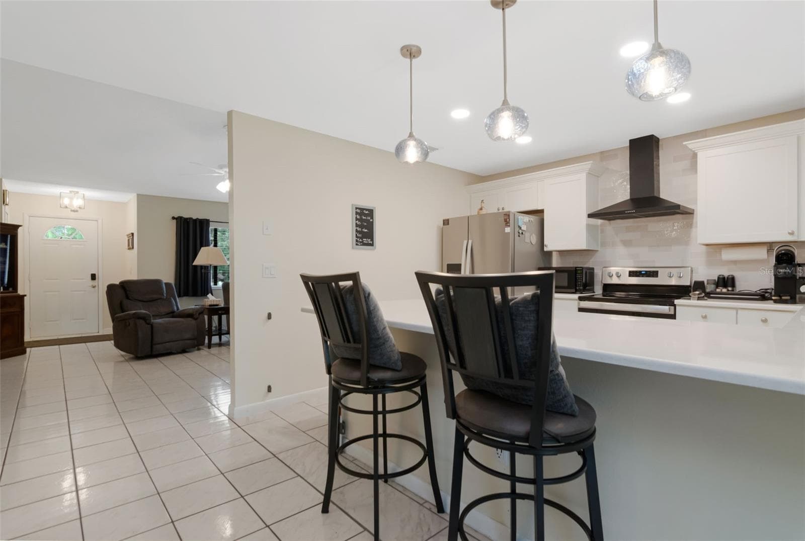 Single Family Residence at 2158 BEVERLY LN, CLEARWATER, photo 14 of 33