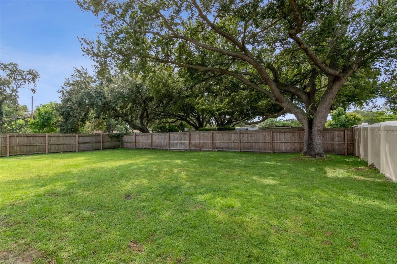 Single Family Residence at 2158 BEVERLY LN, CLEARWATER, photo 28 of 33