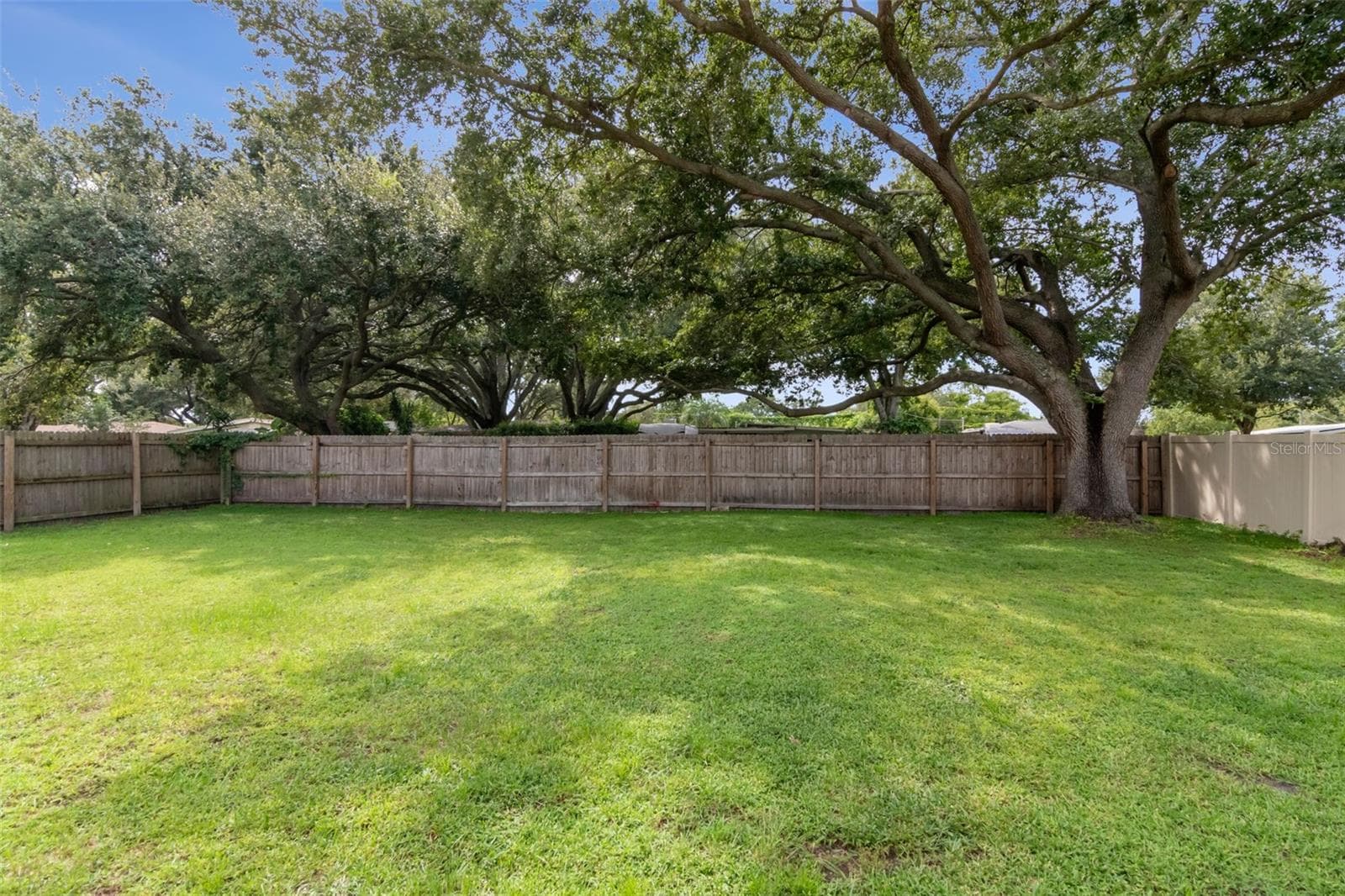 Single Family Residence at 2158 BEVERLY LN, CLEARWATER, photo 32 of 33