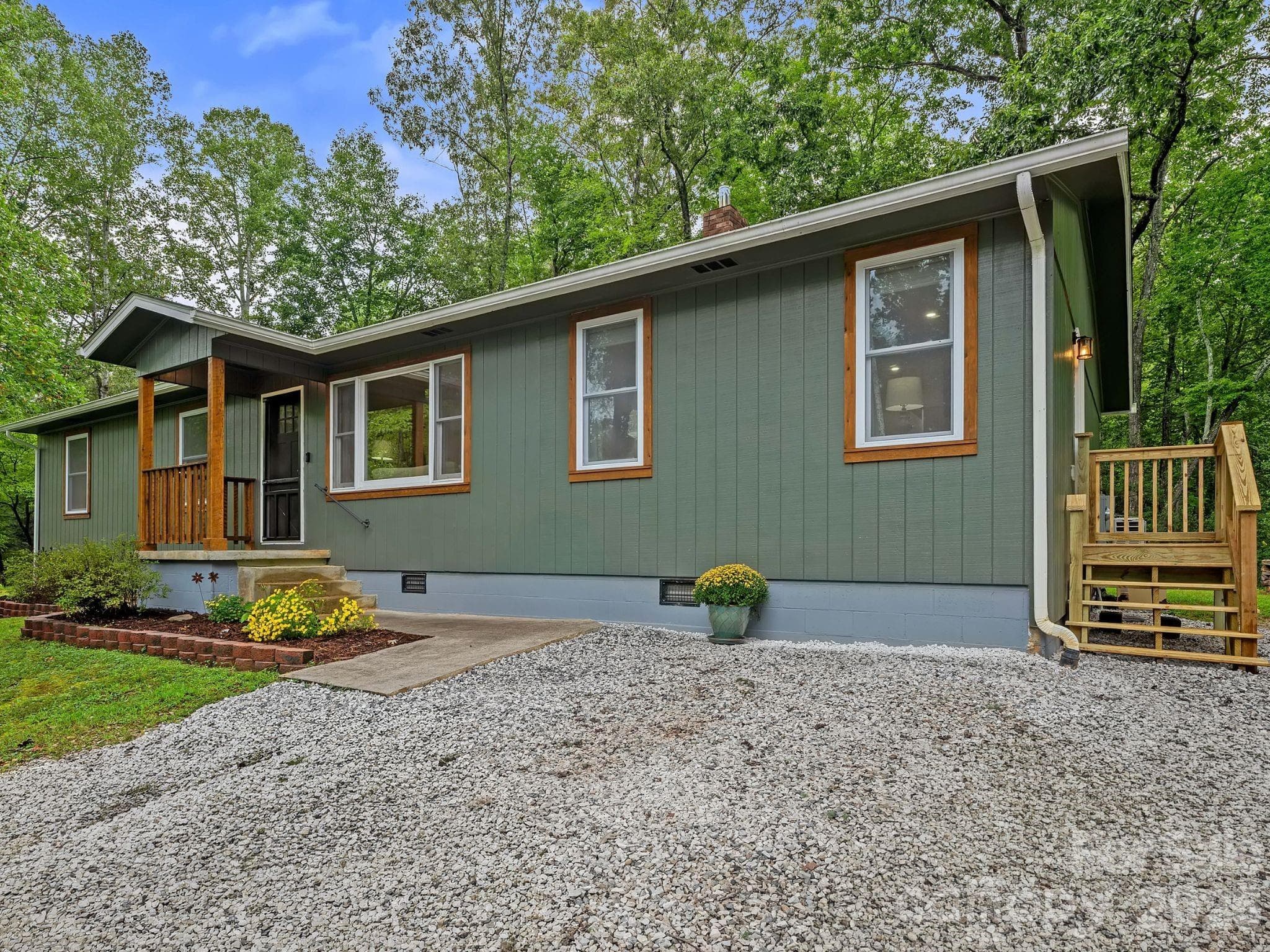 3048 Pine Cove Road