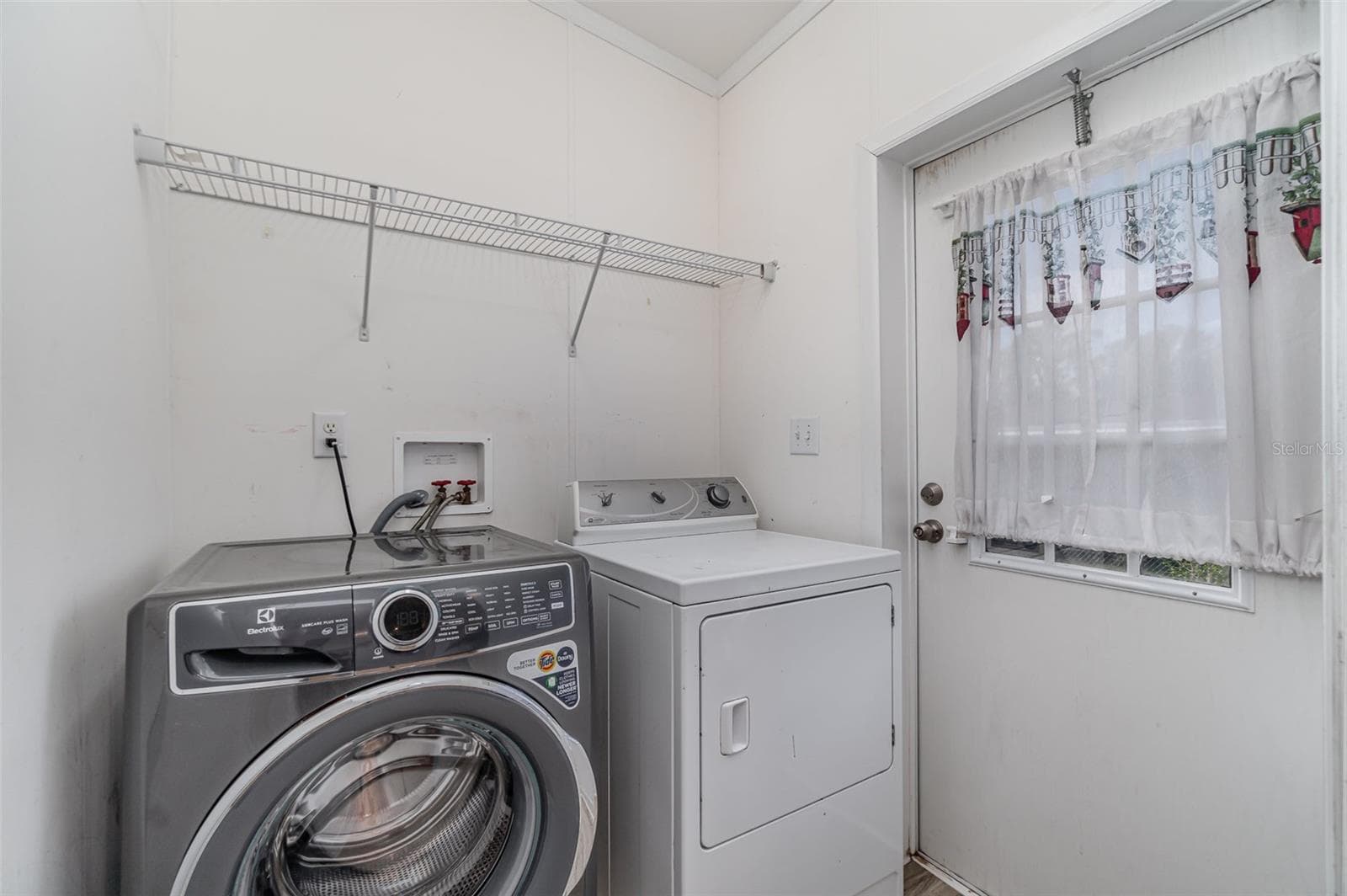 Manufactured Home at 1805 4TH ST SW, RUSKIN, photo 11 of 20