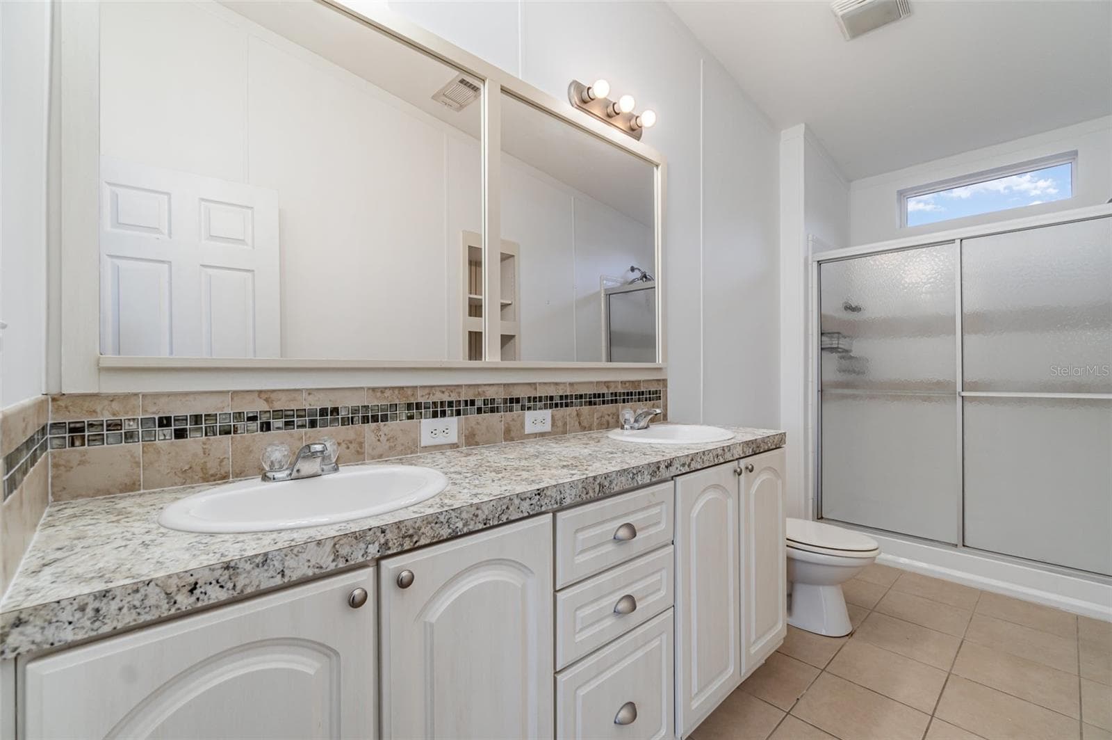Manufactured Home at 1805 4TH ST SW, RUSKIN, photo 16 of 20