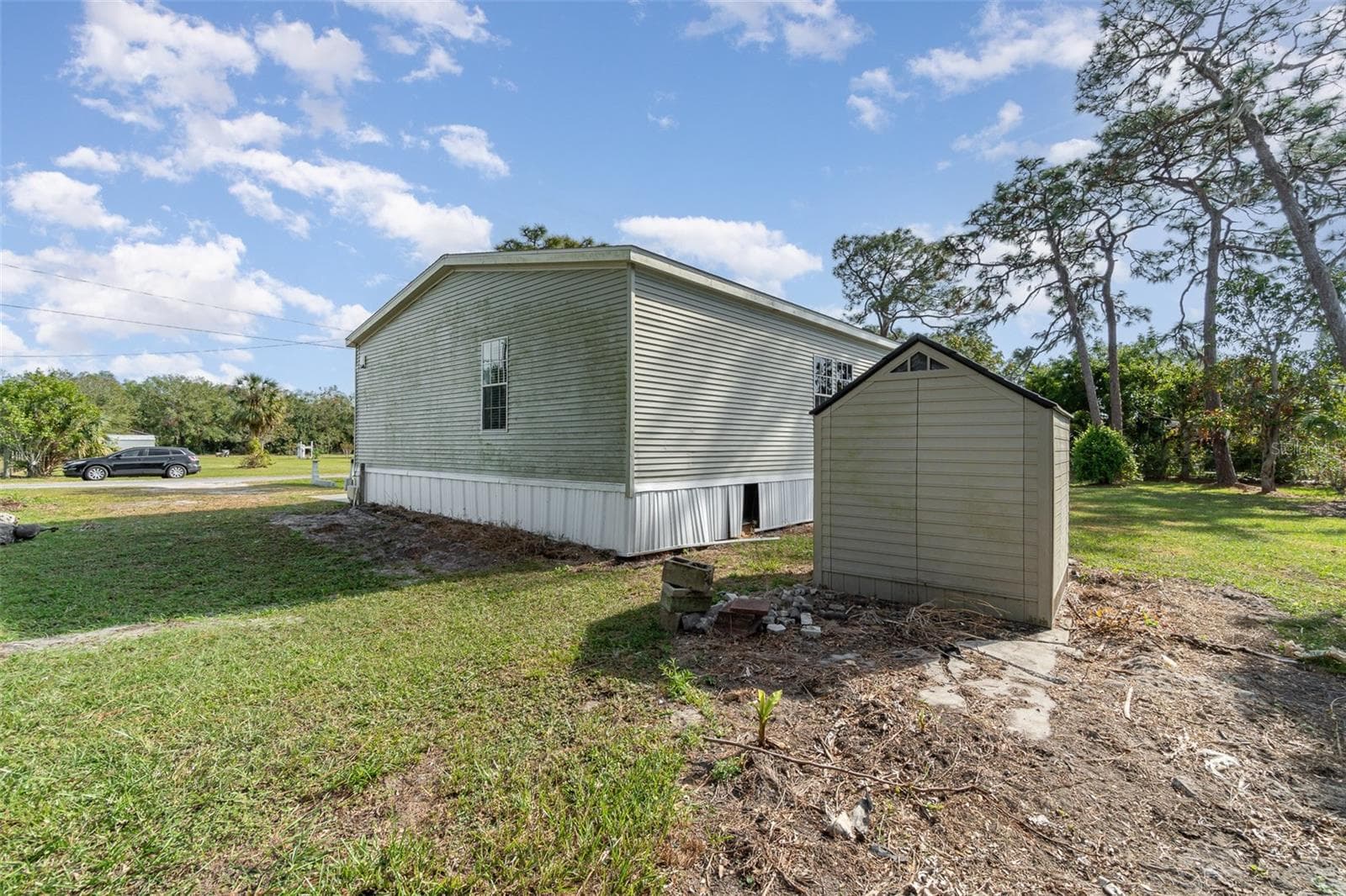 Manufactured Home at 1805 4TH ST SW, RUSKIN, photo 19 of 20