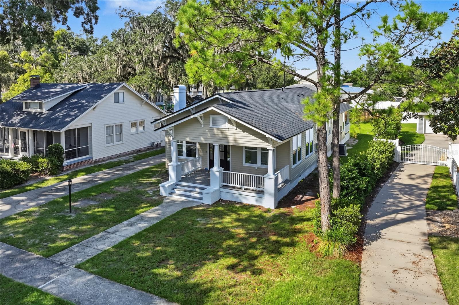 Single Family Residence at 206 N HIGHLAND AVE, WINTER GARDEN, photo 2 of 45