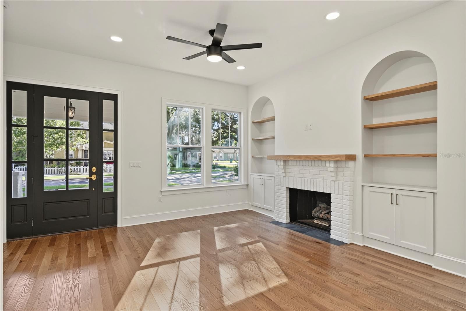 Single Family Residence at 206 N HIGHLAND AVE, WINTER GARDEN, photo 10 of 45
