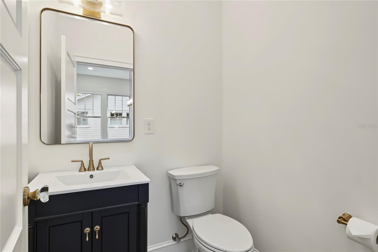Guest Bathroom - 206 N HIGHLAND AVE, WINTER GARDEN