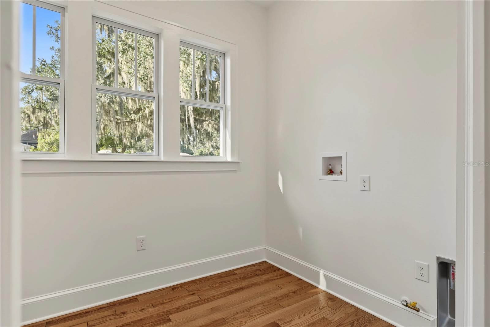 Single Family Residence at 206 N HIGHLAND AVE, WINTER GARDEN, photo 30 of 45