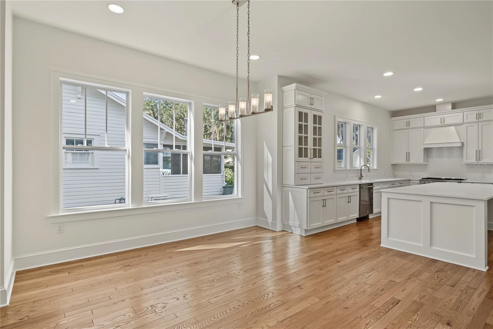 Single Family Residence at 206 N HIGHLAND AVE, WINTER GARDEN, photo 12 of 45