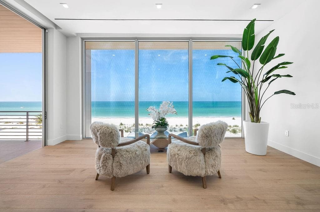 Primary Suite - 6489 GULFSIDE RD, LONGBOAT KEY