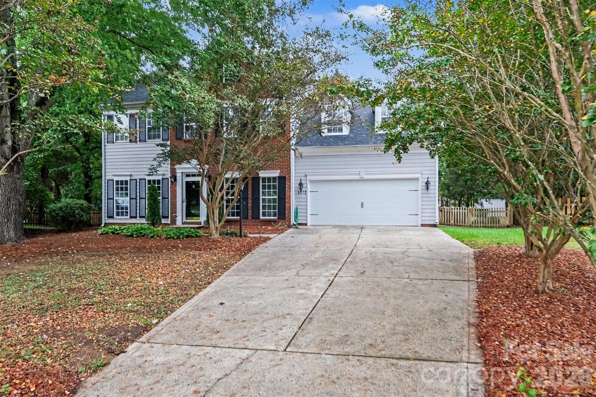 Single Family Residence at 1372 Yorkshire Place NW, Concord, photo 3 of 35