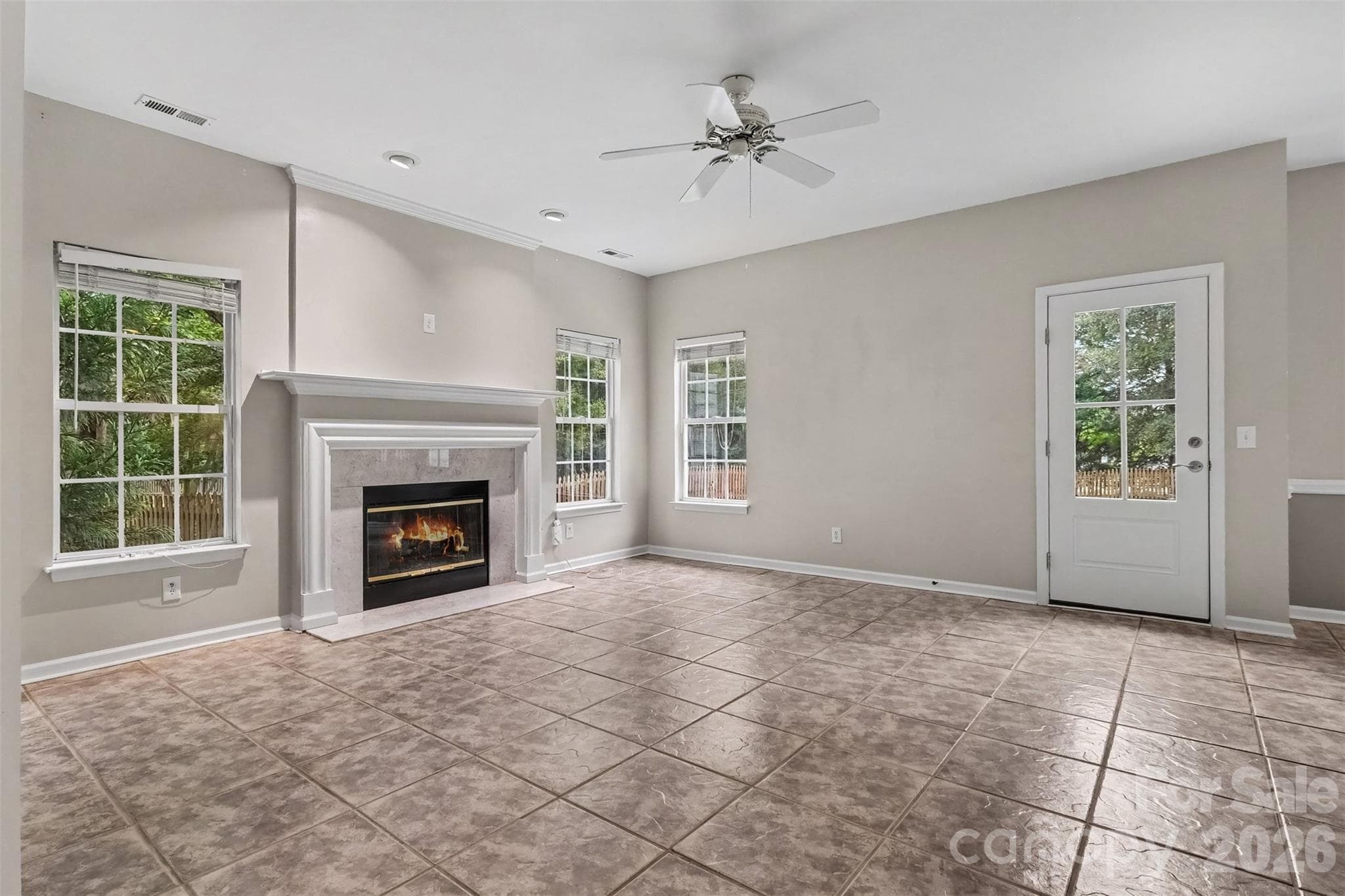 Single Family Residence at 1372 Yorkshire Place NW, Concord, photo 9 of 35