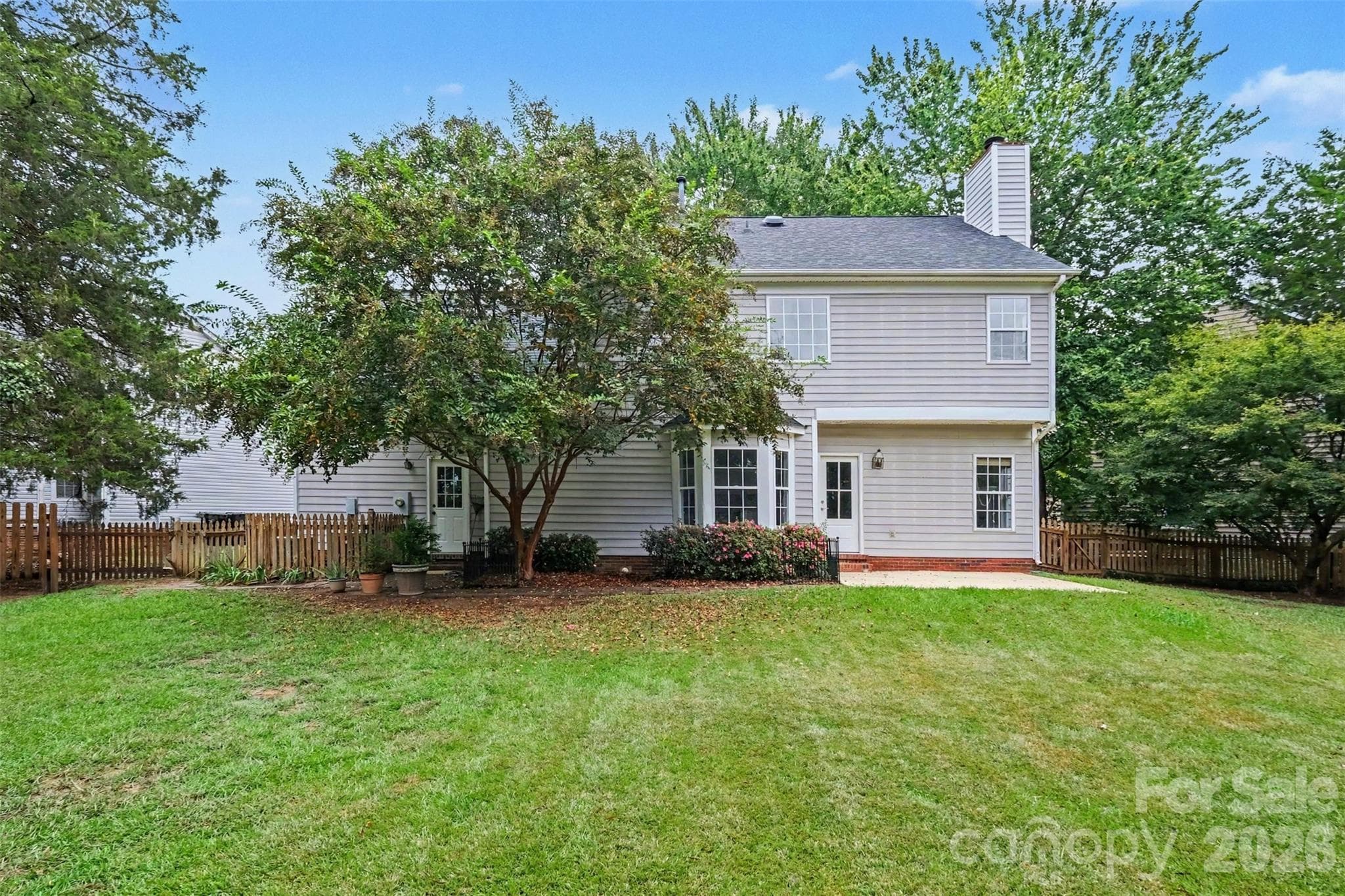 Single Family Residence at 1372 Yorkshire Place NW, Concord, photo 32 of 35
