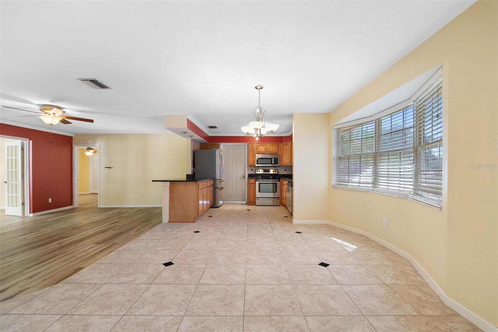 Single Family Residence at 14331 APACHE AVE, LARGO, photo 6 of 45