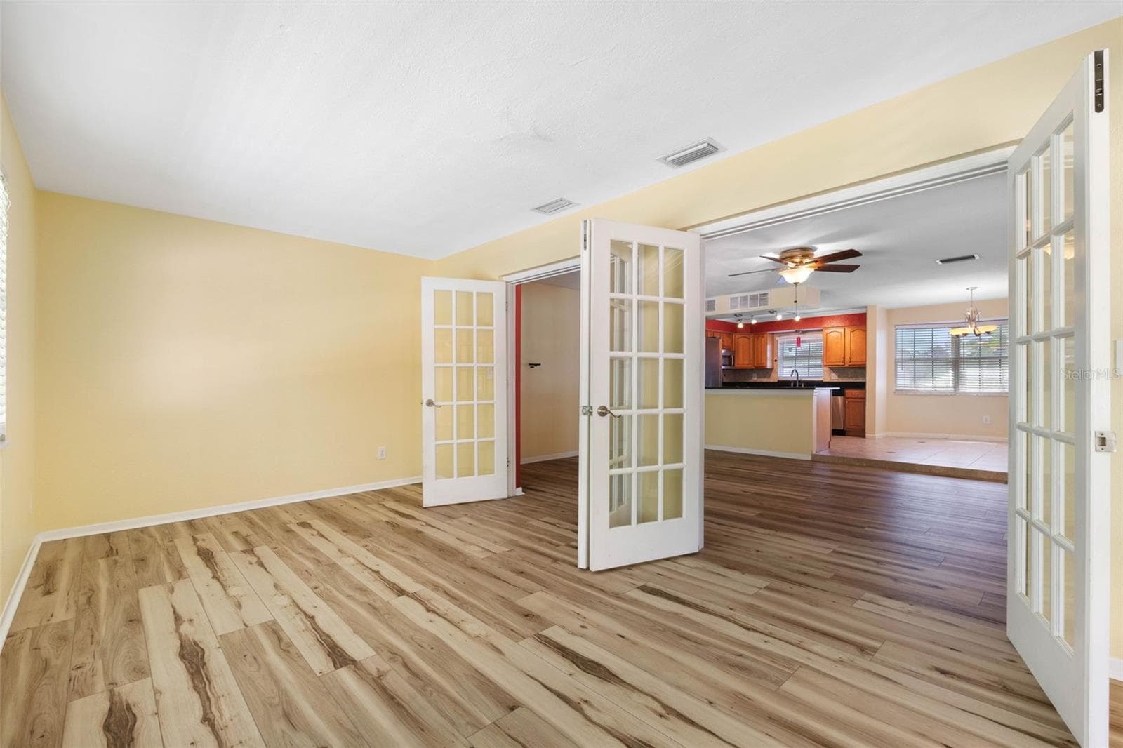 Single Family Residence at 14331 APACHE AVE, LARGO, photo 18 of 45