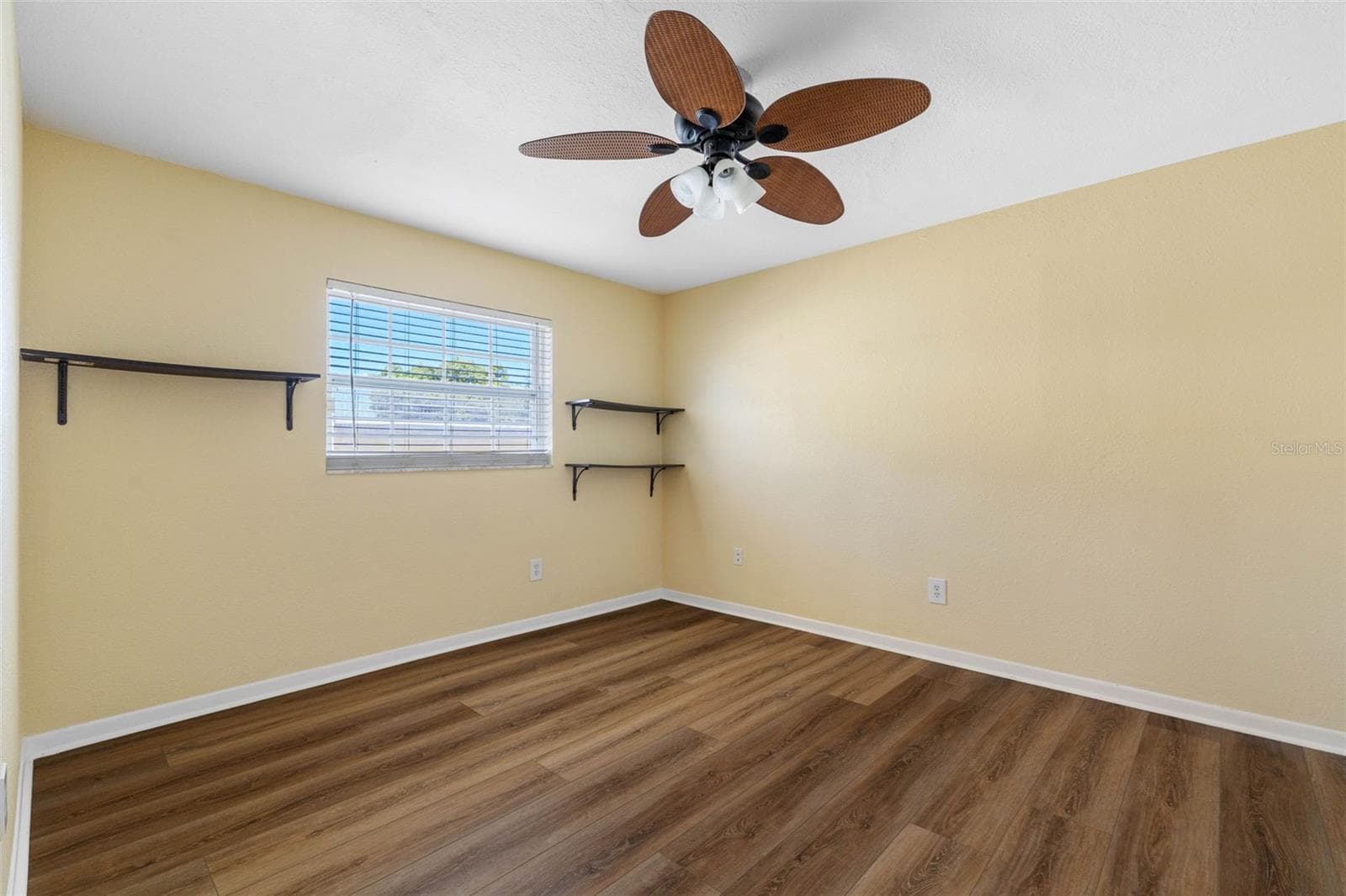 Single Family Residence at 14331 APACHE AVE, LARGO, photo 31 of 45