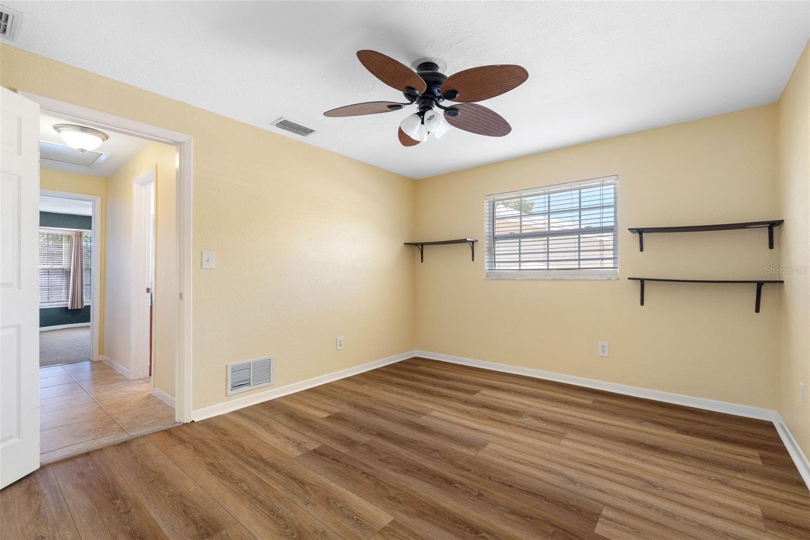 Single Family Residence at 14331 APACHE AVE, LARGO, photo 33 of 45
