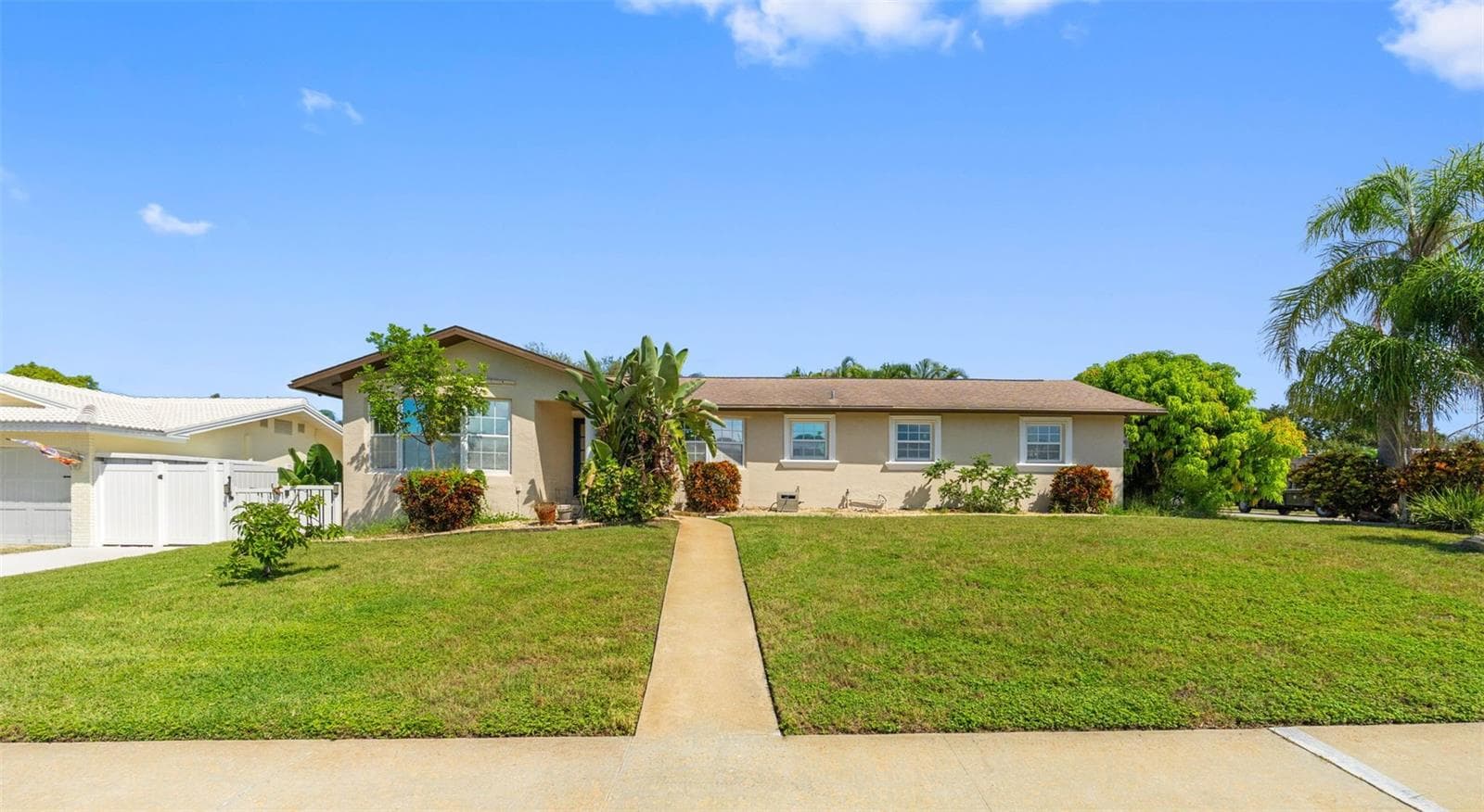 Single Family Residence at 14331 APACHE AVE, LARGO, photo 42 of 45