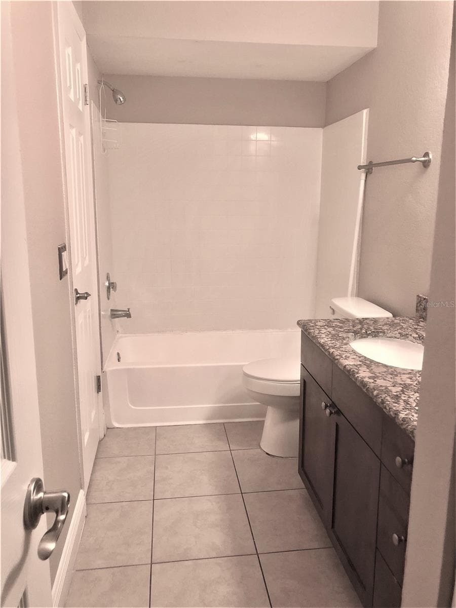 Condominium at 5128 CONROY RD #718, ORLANDO, photo 25 of 28