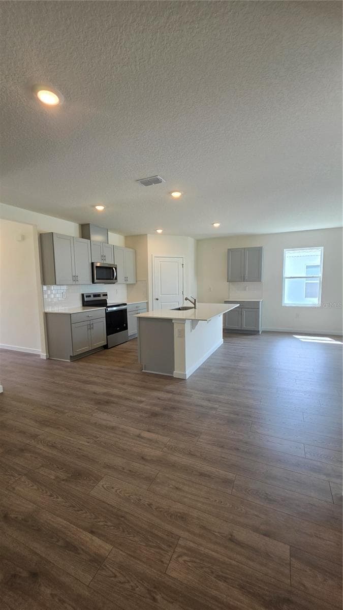 Single Family Residence at 5857 COOL SPRING CV, ST CLOUD, photo 5 of 17