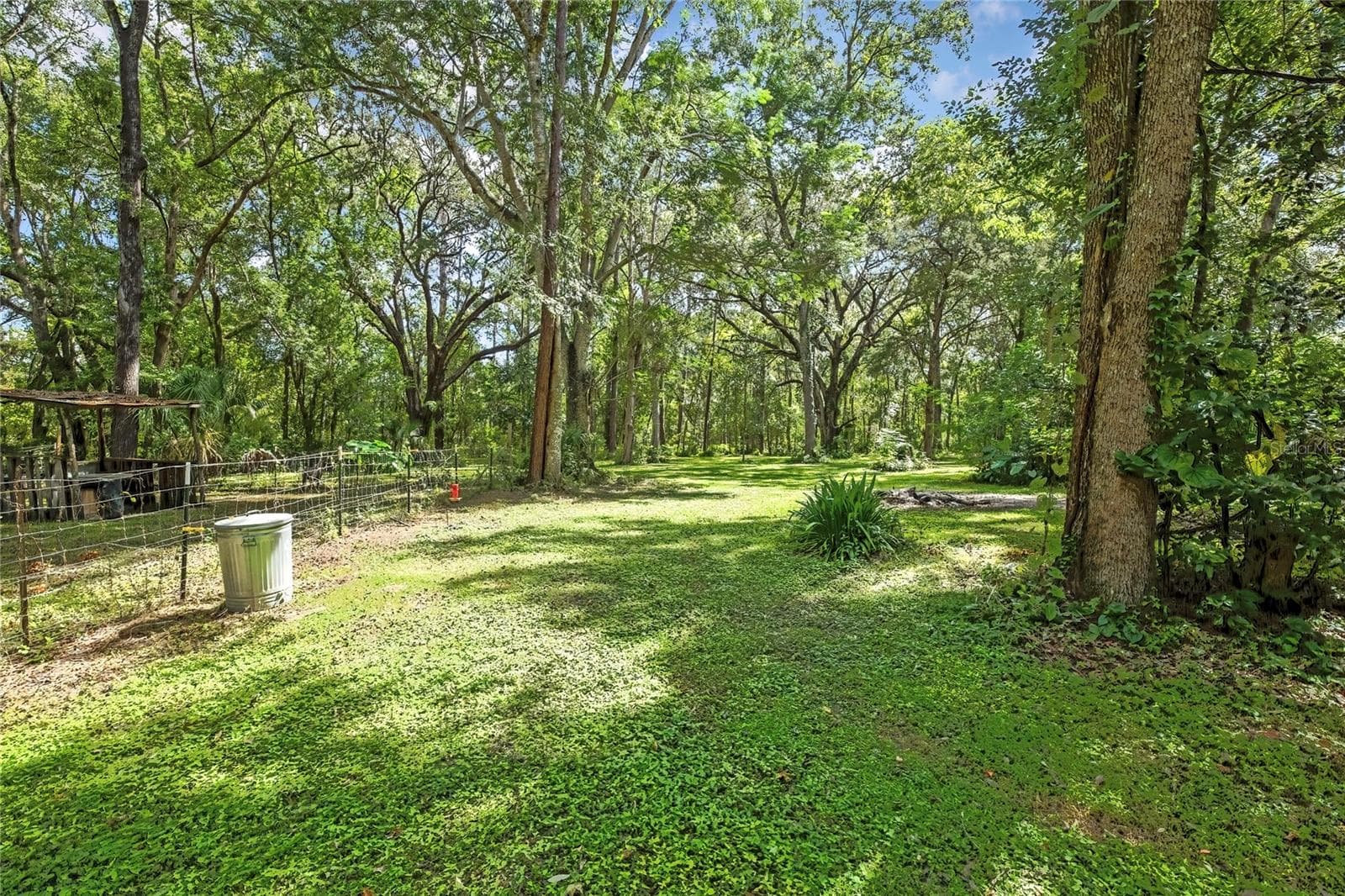 Manufactured Home at 19995 MANECKE RD, BROOKSVILLE, photo 14 of 25