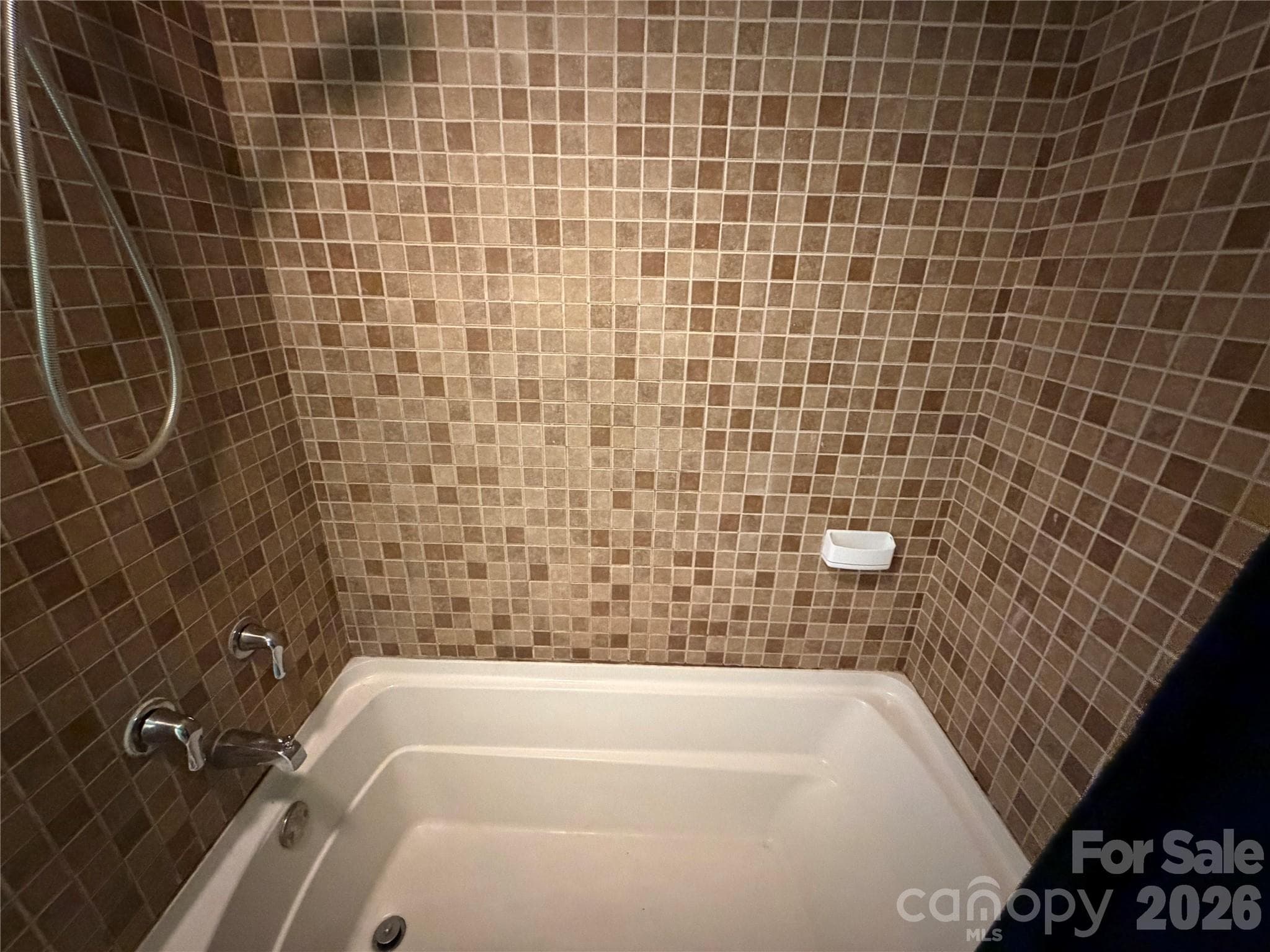 Full Bath - 405 Jug Wilson Street, Morganton