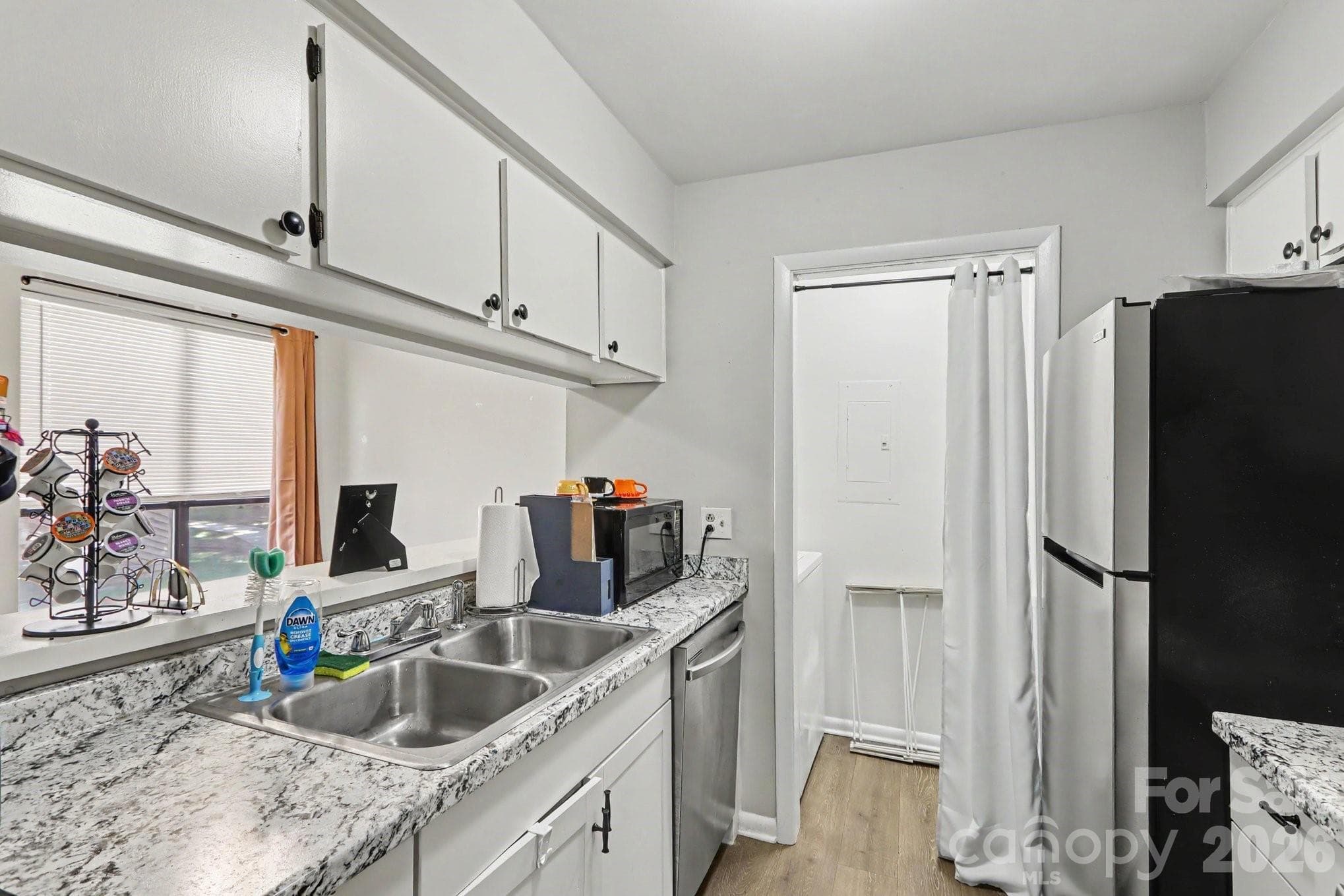 Condominium at 4401 Sharon Chase Drive, Charlotte, photo 4 of 8