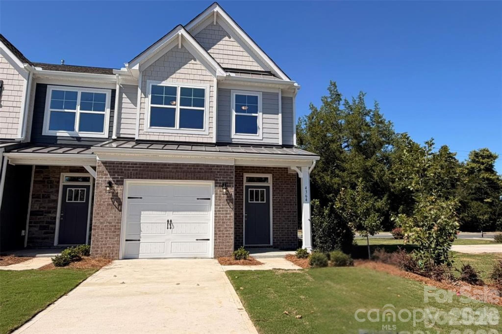 4364 Black Court