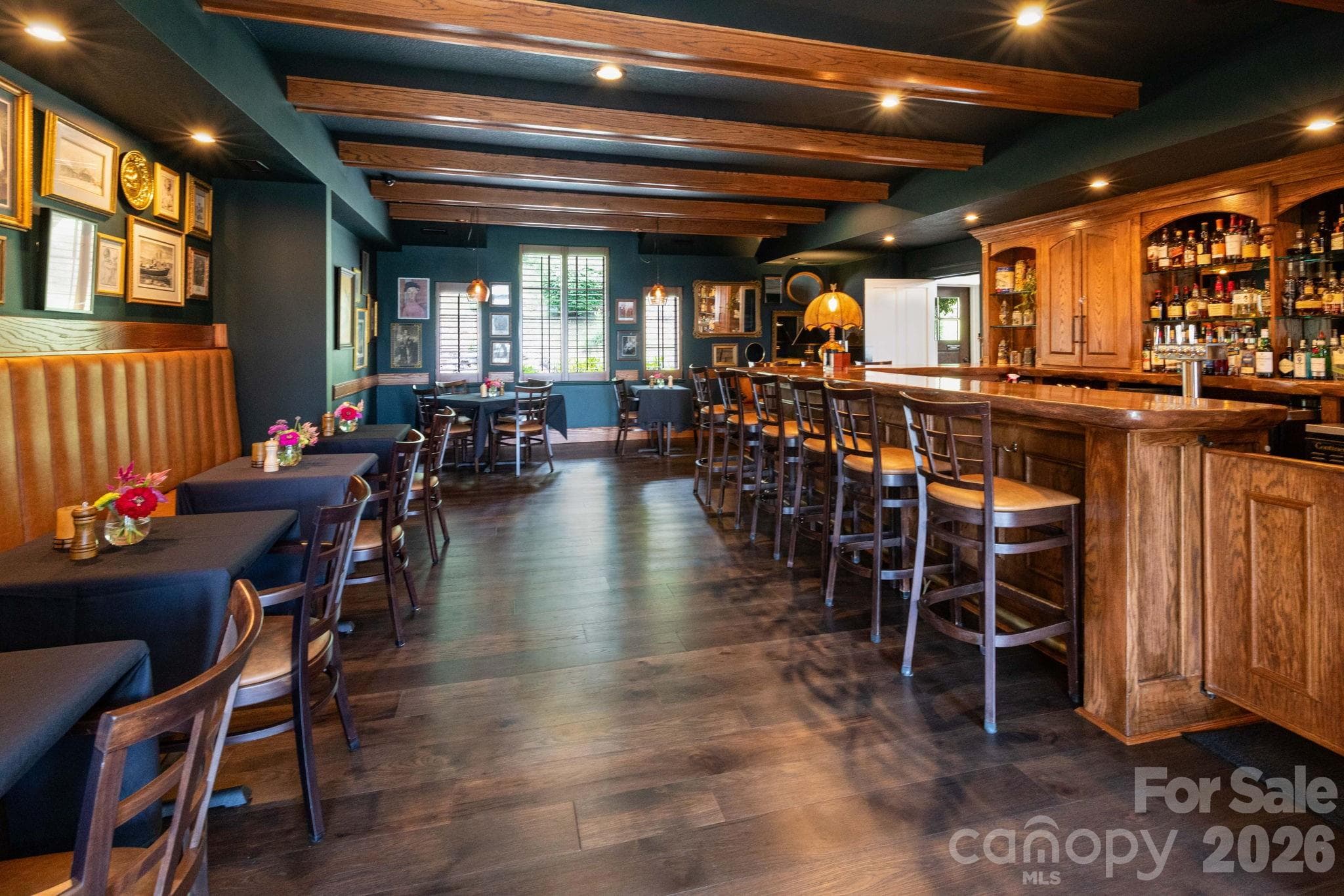 Bar. - 25 Finlaystone Trace, Waynesville