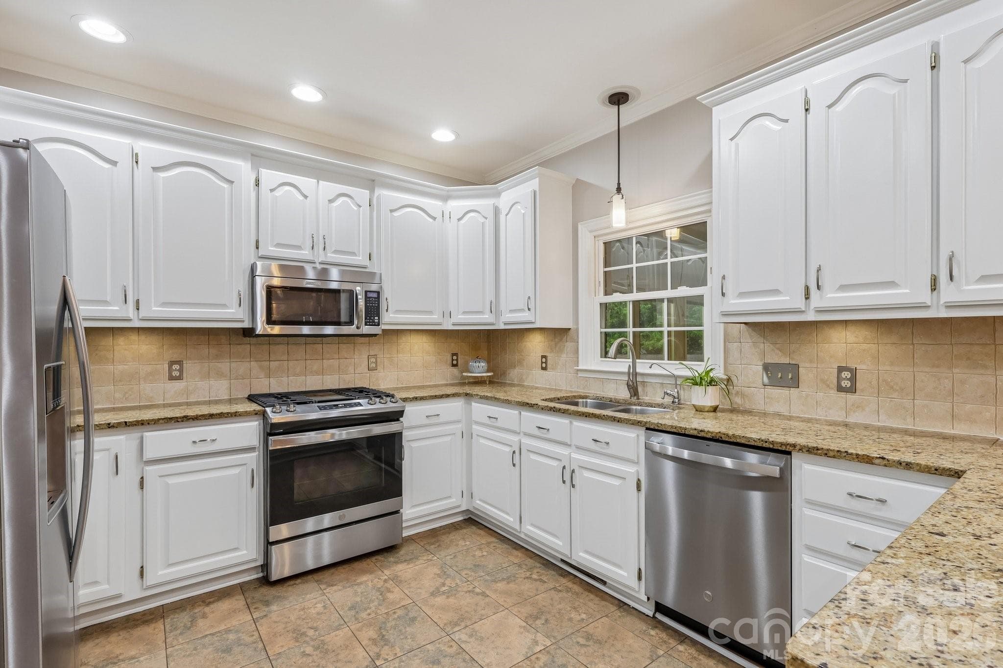 Single Family Residence at 5385 Stone Brook Court, Davidson, photo 10 of 41