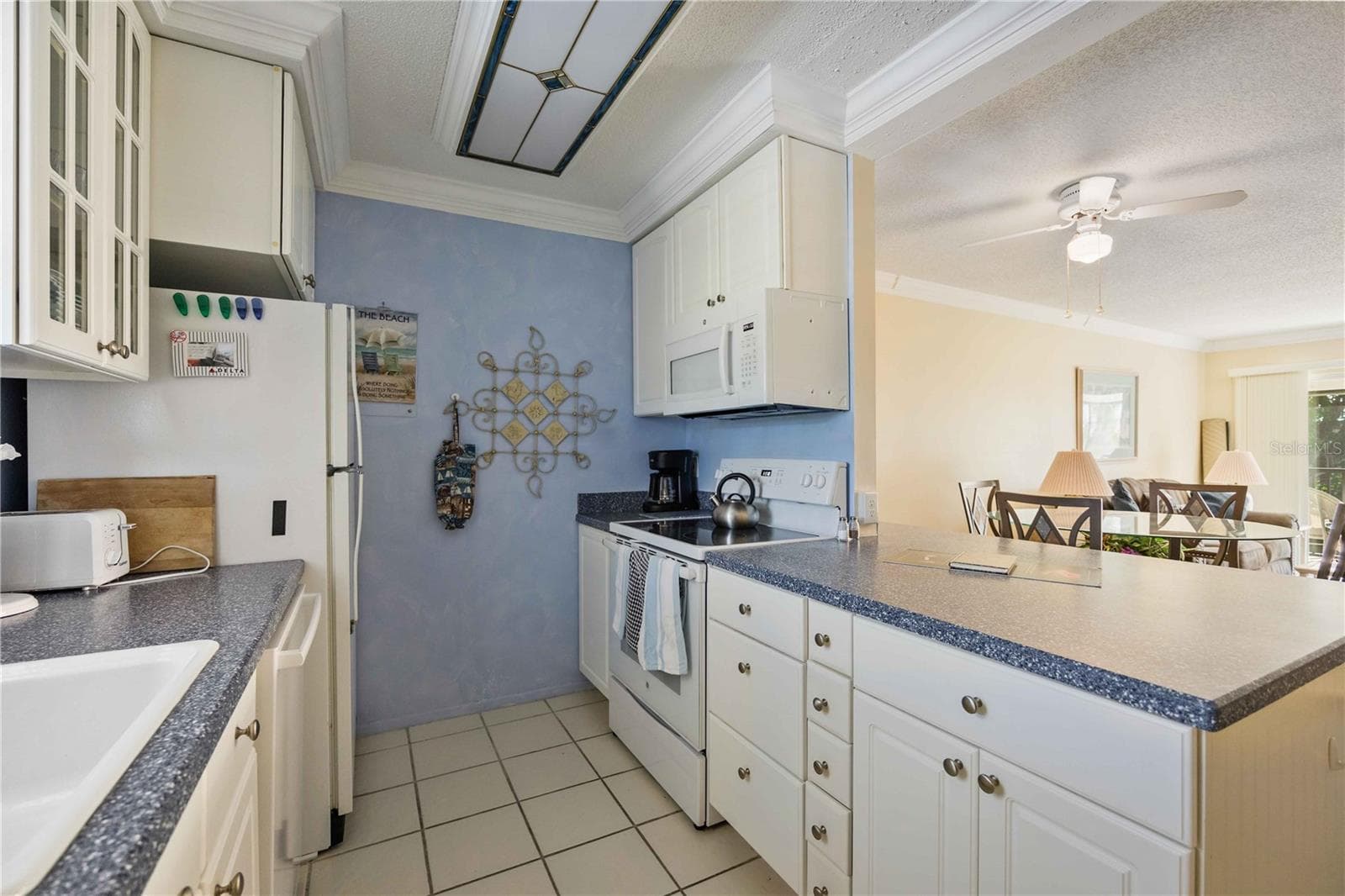 Condo - Hotel at 5673 MIDNIGHT PASS RD #202, SARASOTA, photo 8 of 30