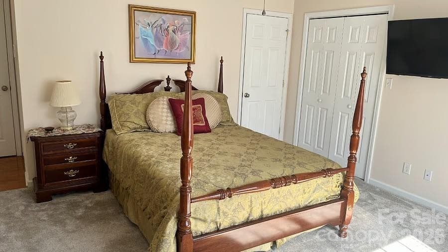 Condominium at 570 Queen Brogan Court, Gastonia, photo 28 of 35