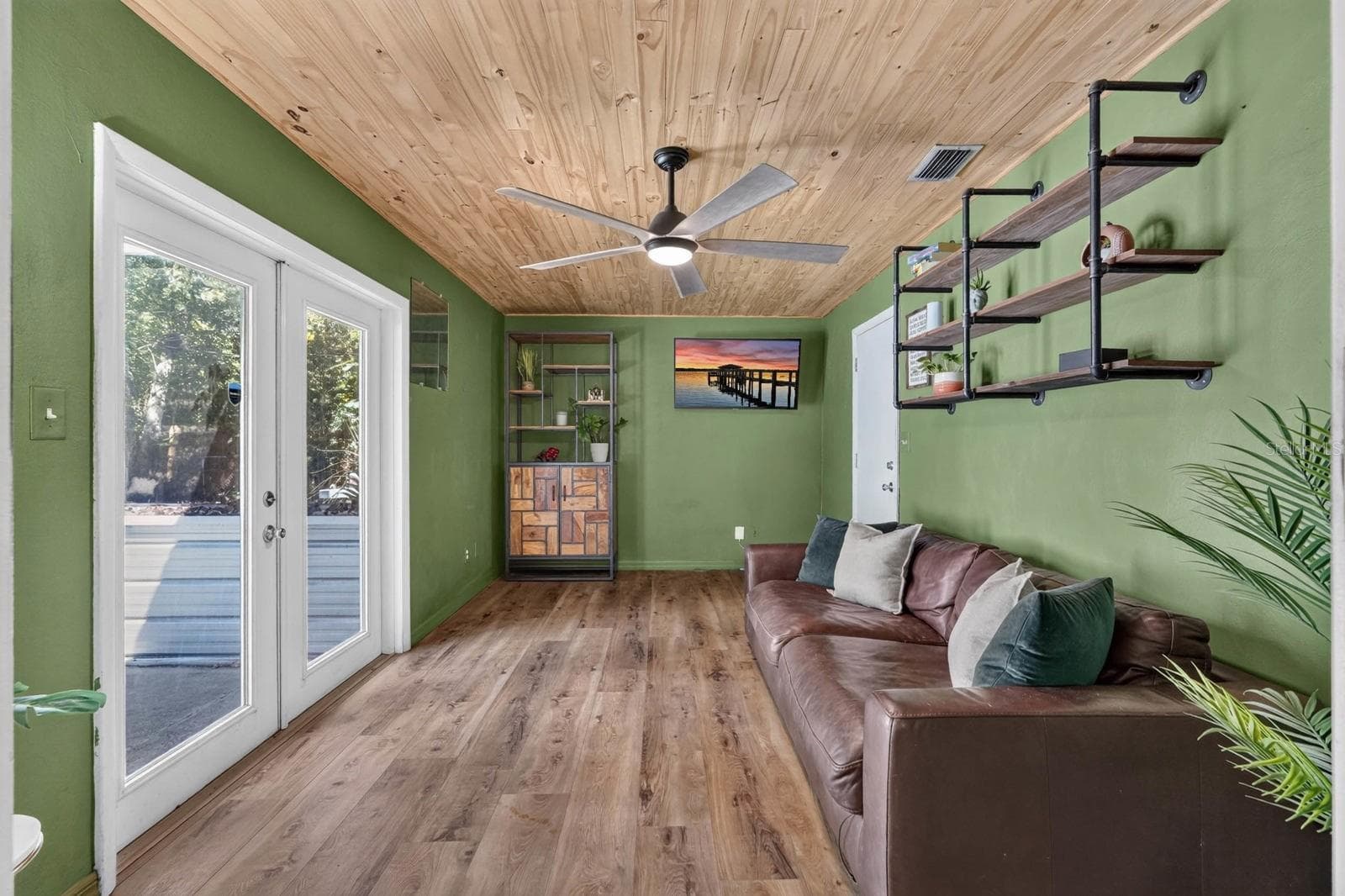 Single Family Residence at 139 CHEROKEE RD, ORMOND BEACH, photo 17 of 49