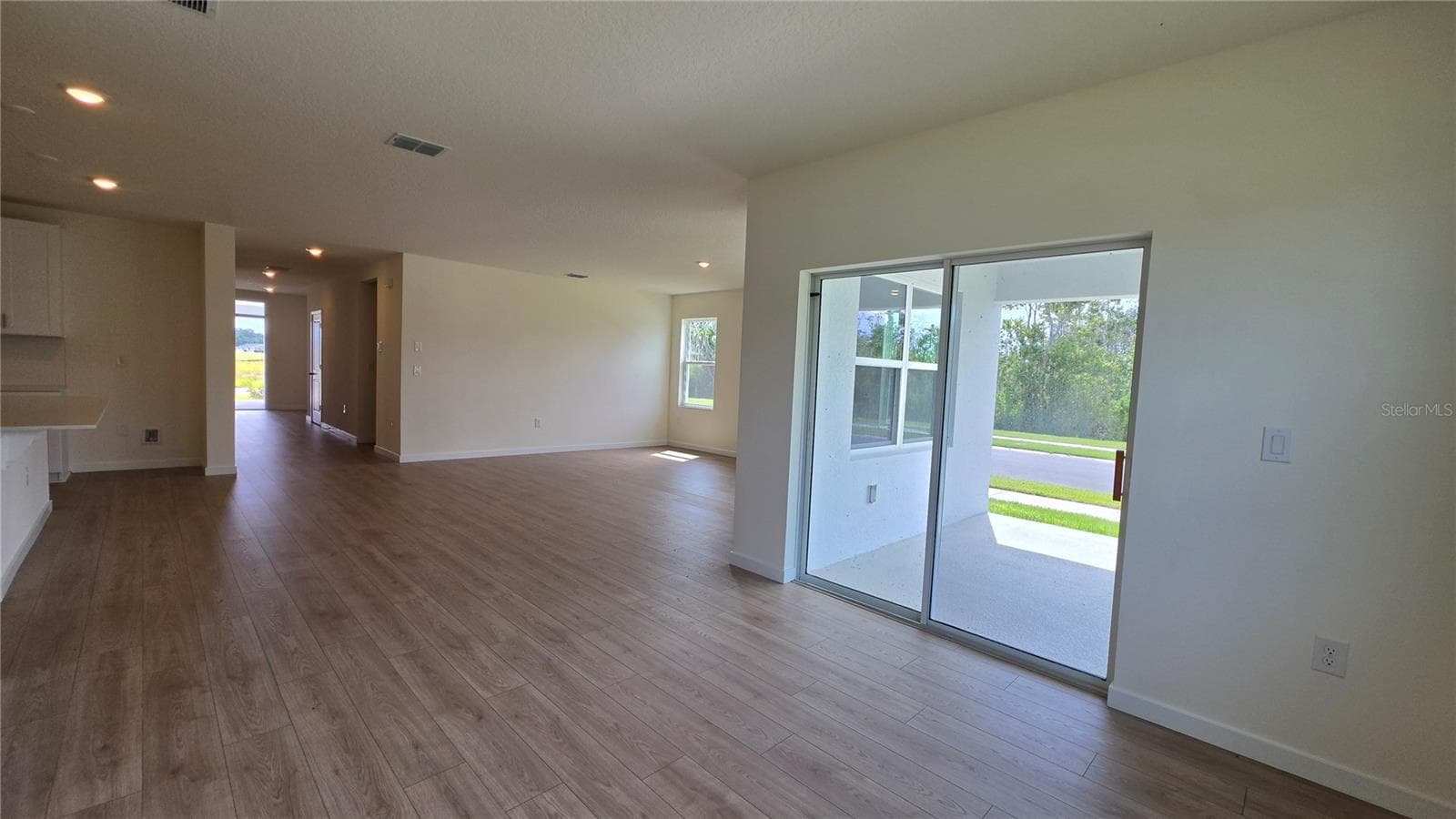 Single Family Residence at 5851 COOL SPRING CV, ST CLOUD, photo 9 of 31