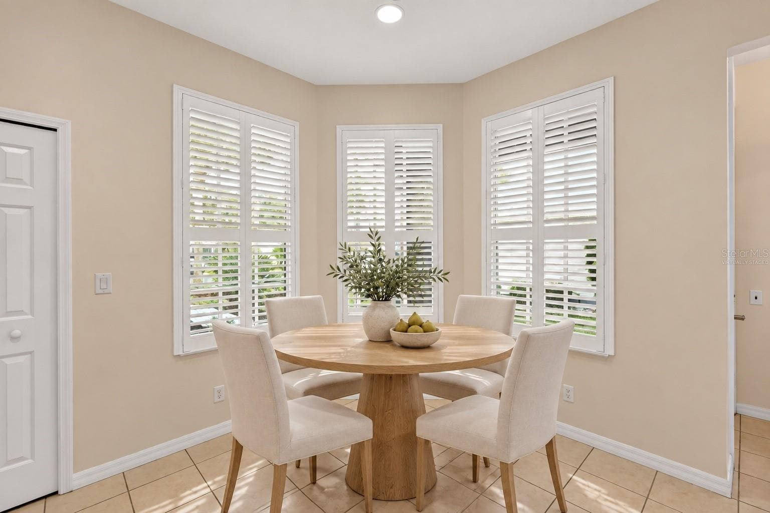 Virtually staged - 4512 INVERNESS DR, LEESBURG