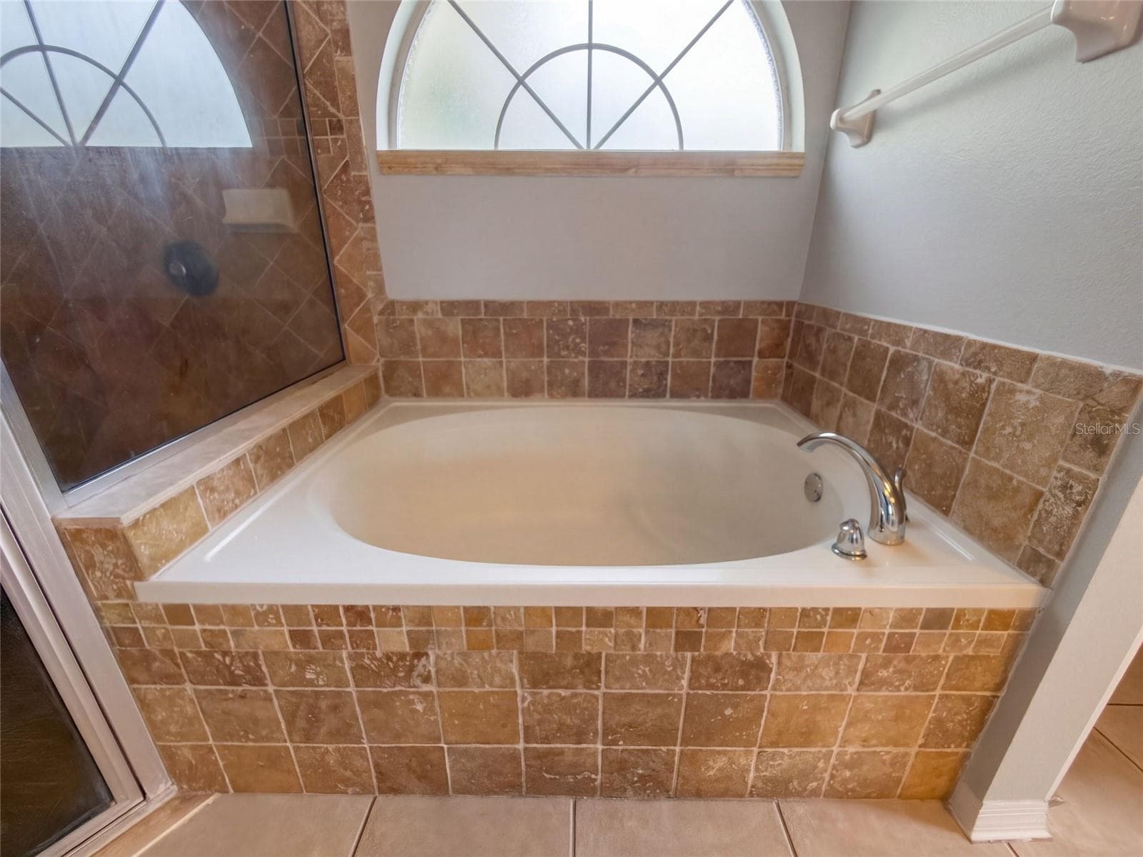 Single Family Residence at 9703 GLENPOINTE DR, RIVERVIEW, photo 31 of 40