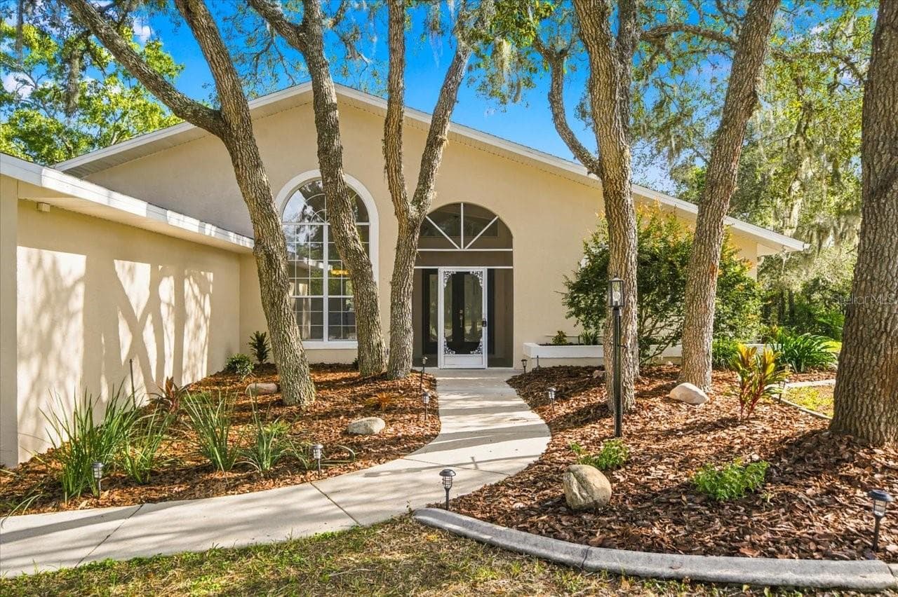 Single Family Residence at 18 DAHLIA CT S, HOMOSASSA, photo 2 of 56