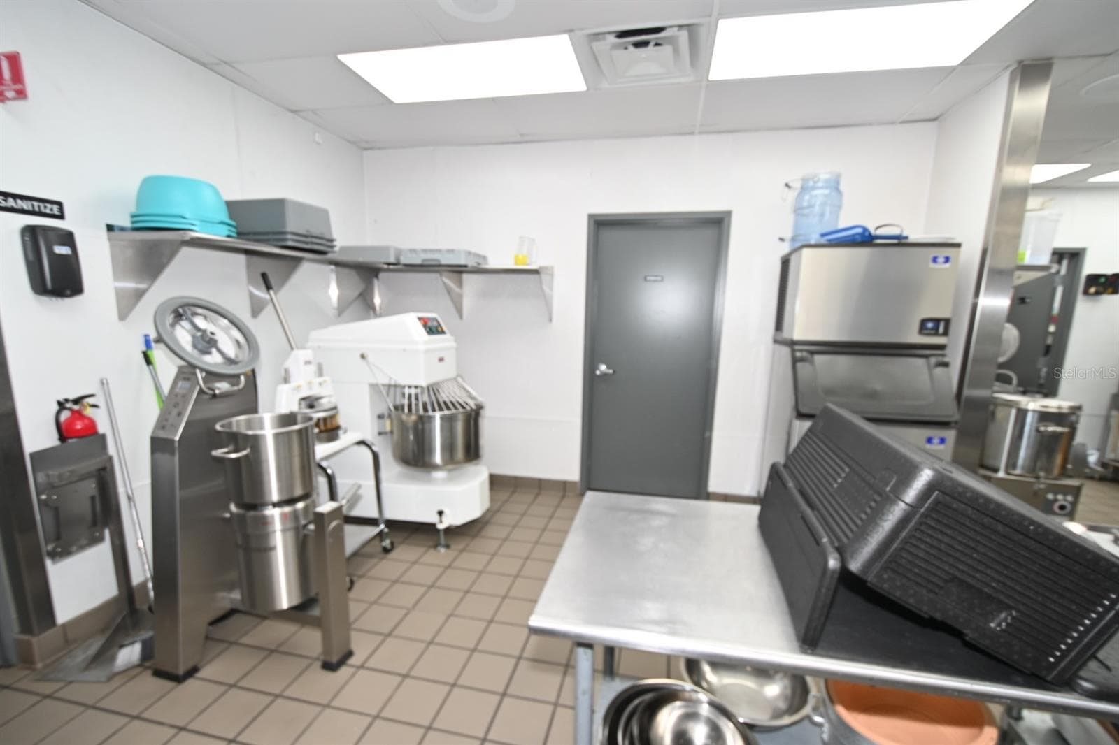 Restaurant at 3200 PARKWAY CENTER CT, ORLANDO, photo 49 of 81