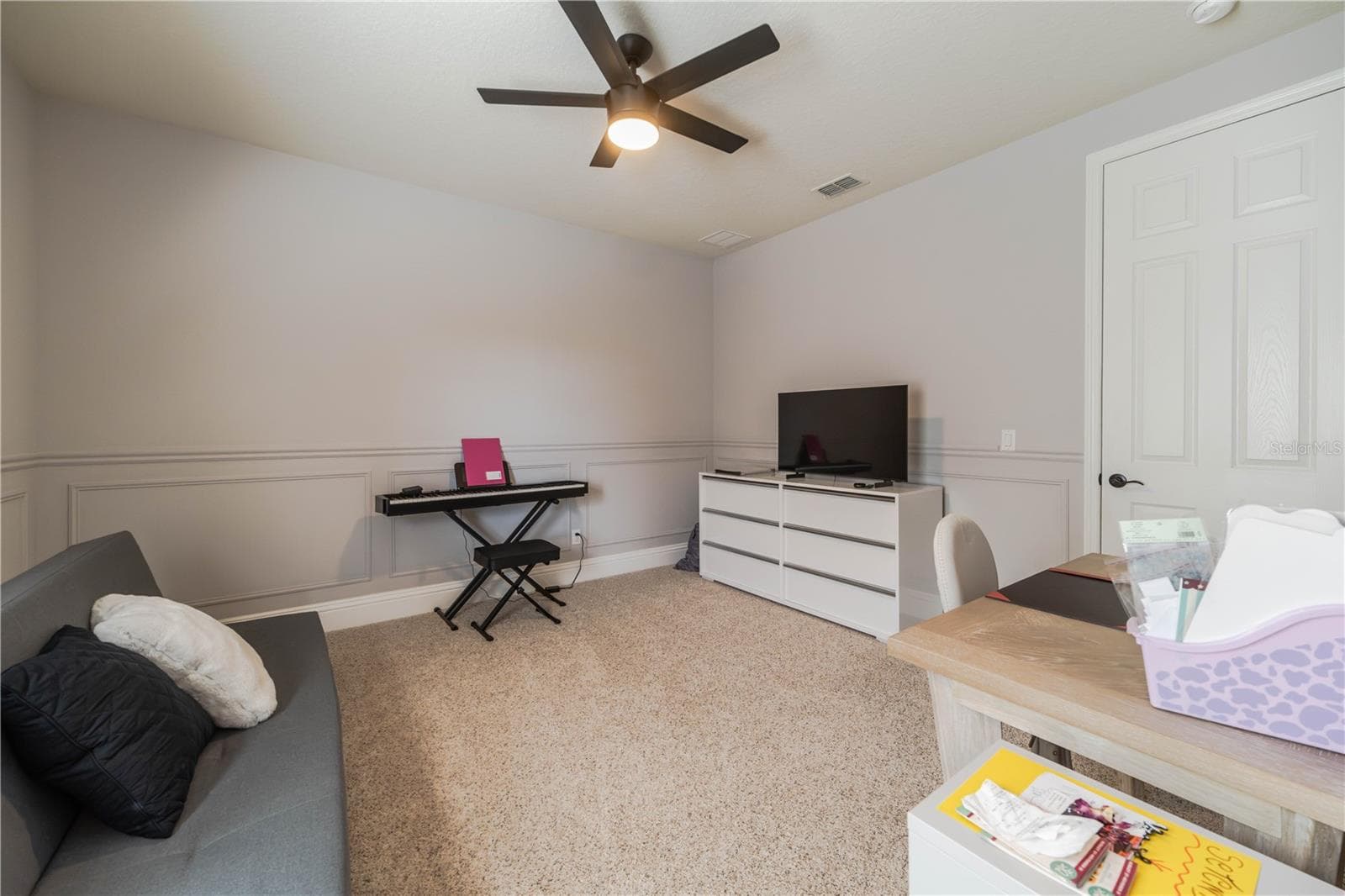 Single Family Residence at 9465 PRINCE HARRY DR, ORLANDO, photo 33 of 49