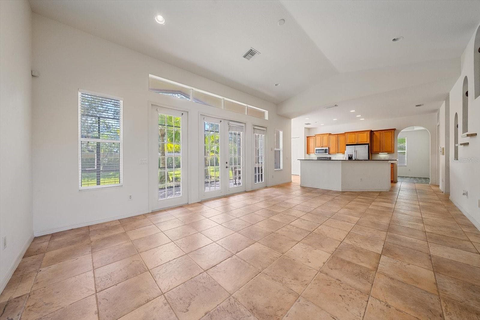 Single Family Residence at 6623 38TH LN E, SARASOTA, photo 6 of 40