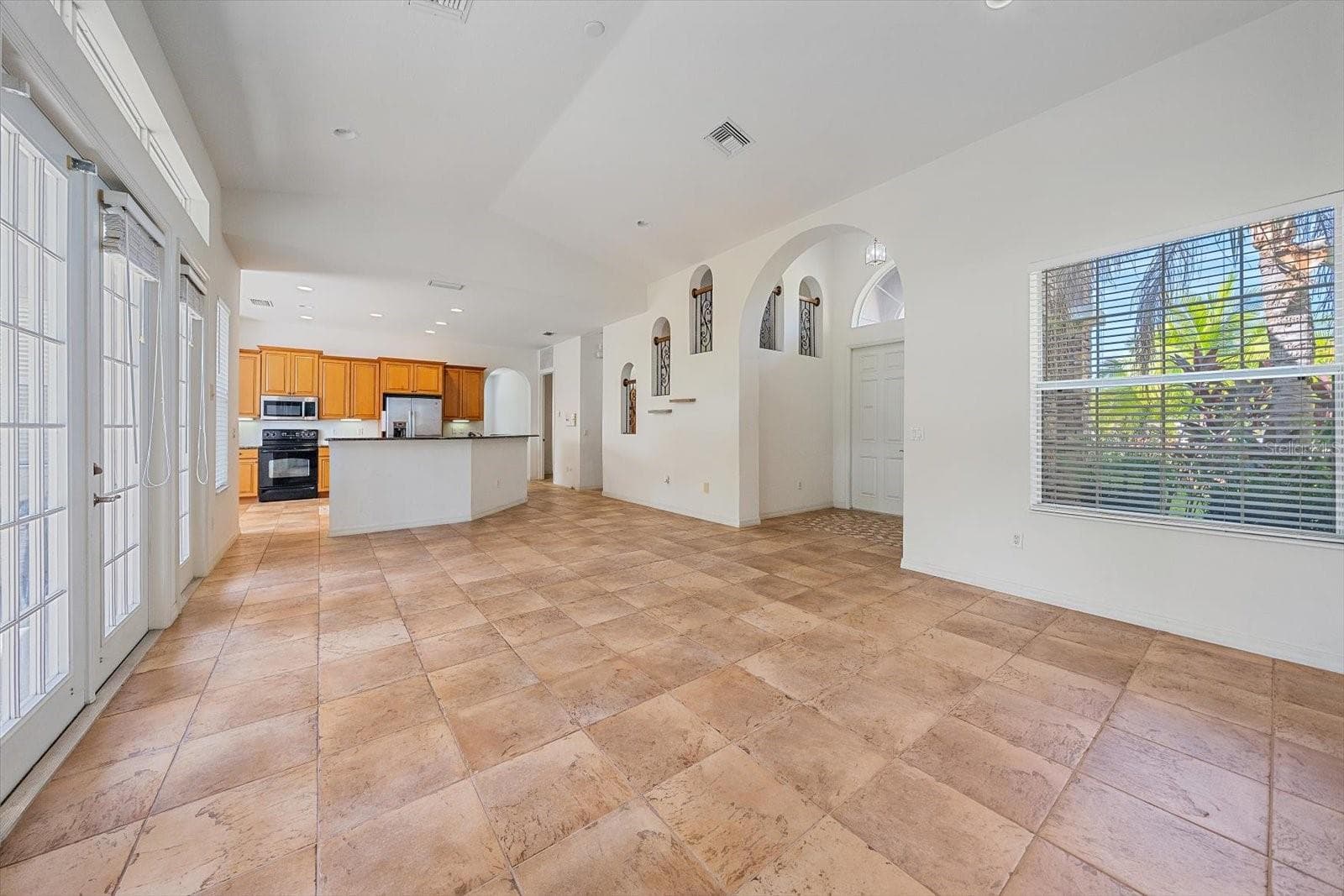 Single Family Residence at 6623 38TH LN E, SARASOTA, photo 10 of 40