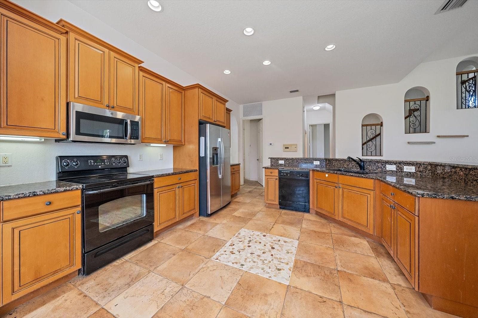 Single Family Residence at 6623 38TH LN E, SARASOTA, photo 11 of 40