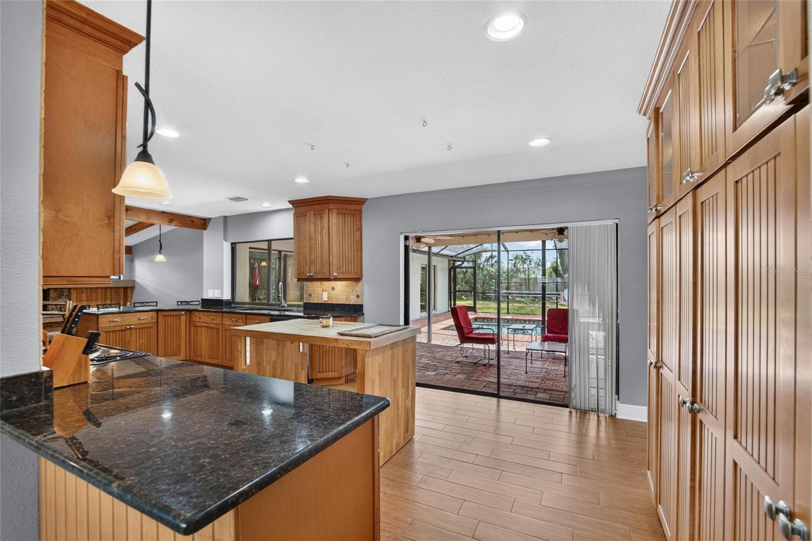 Single Family Residence at 3038 WISTER CIR, VALRICO, photo 2 of 63