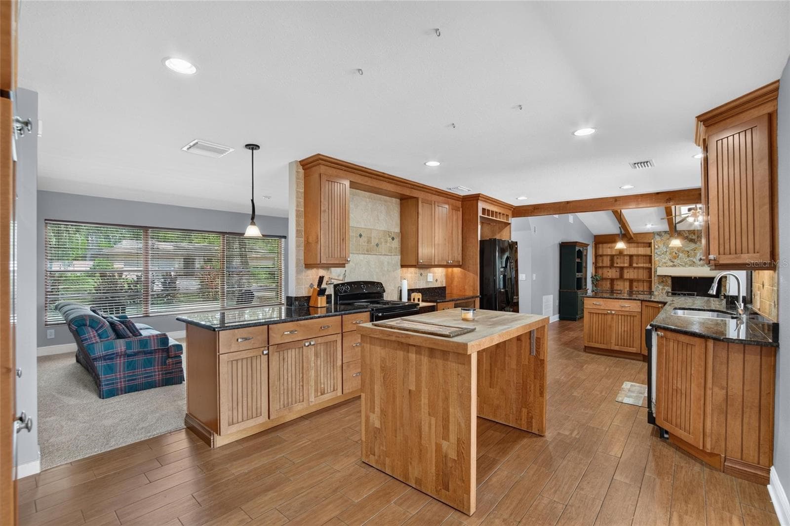 Single Family Residence at 3038 WISTER CIR, VALRICO, photo 3 of 63