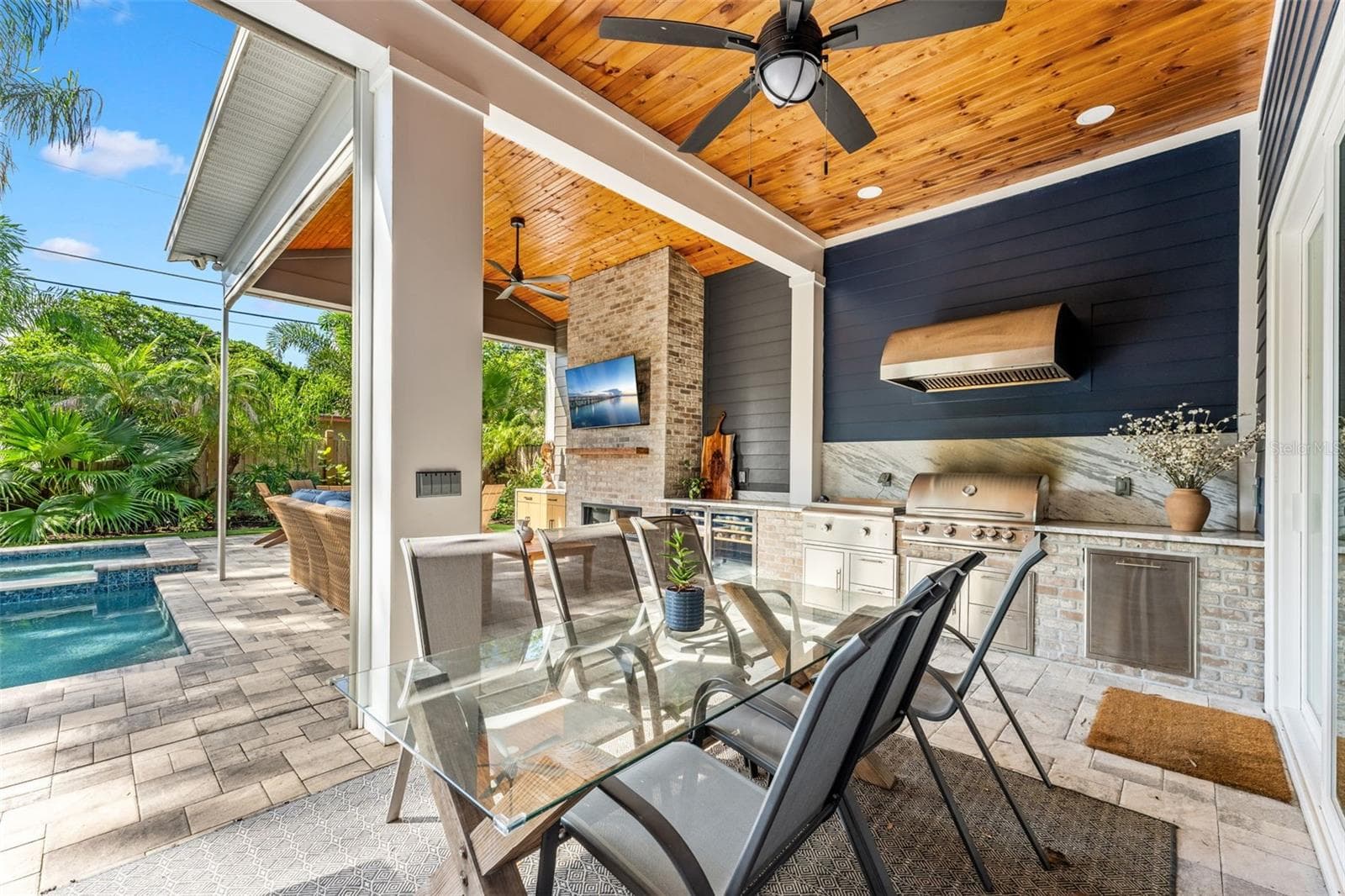 Single Family Residence at 1018 W HARVARD ST, ORLANDO, photo 32 of 46