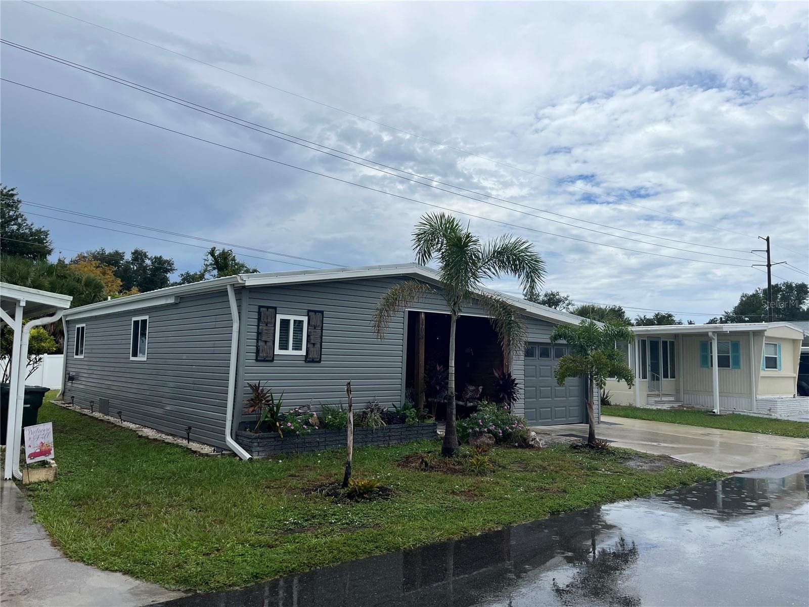 408 S CERVINA DR S
